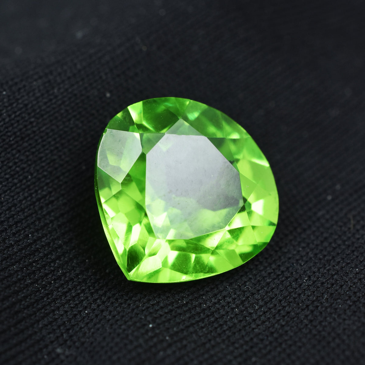 10.60 carat Pear Shape Green Peridot Certified Natural Loose Gemstone Best Uses Of Religious and Spiritual Uses Green Peridot