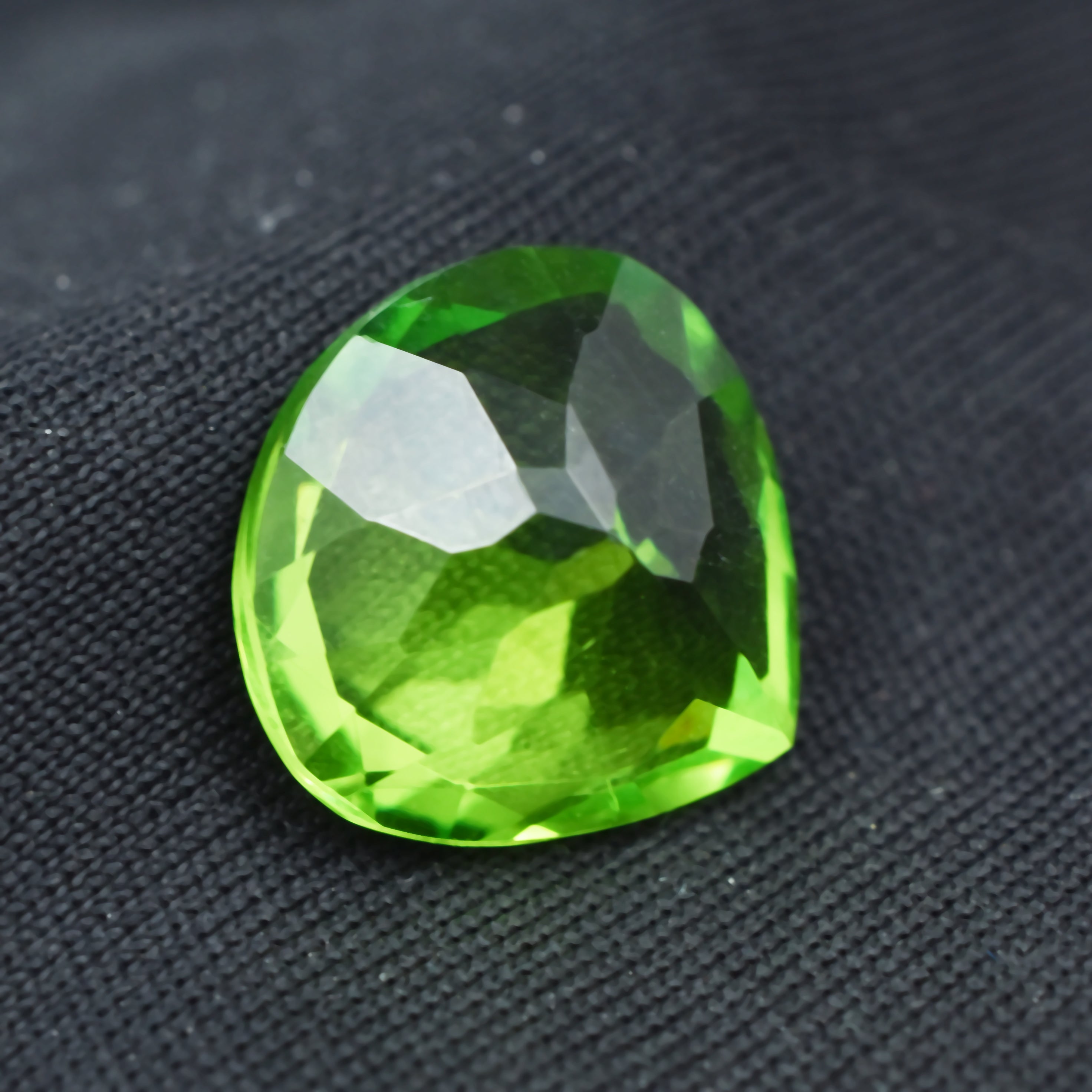 10.60 carat Pear Shape Green Peridot Certified Natural Loose Gemstone Best Uses Of Religious and Spiritual Uses Green Peridot