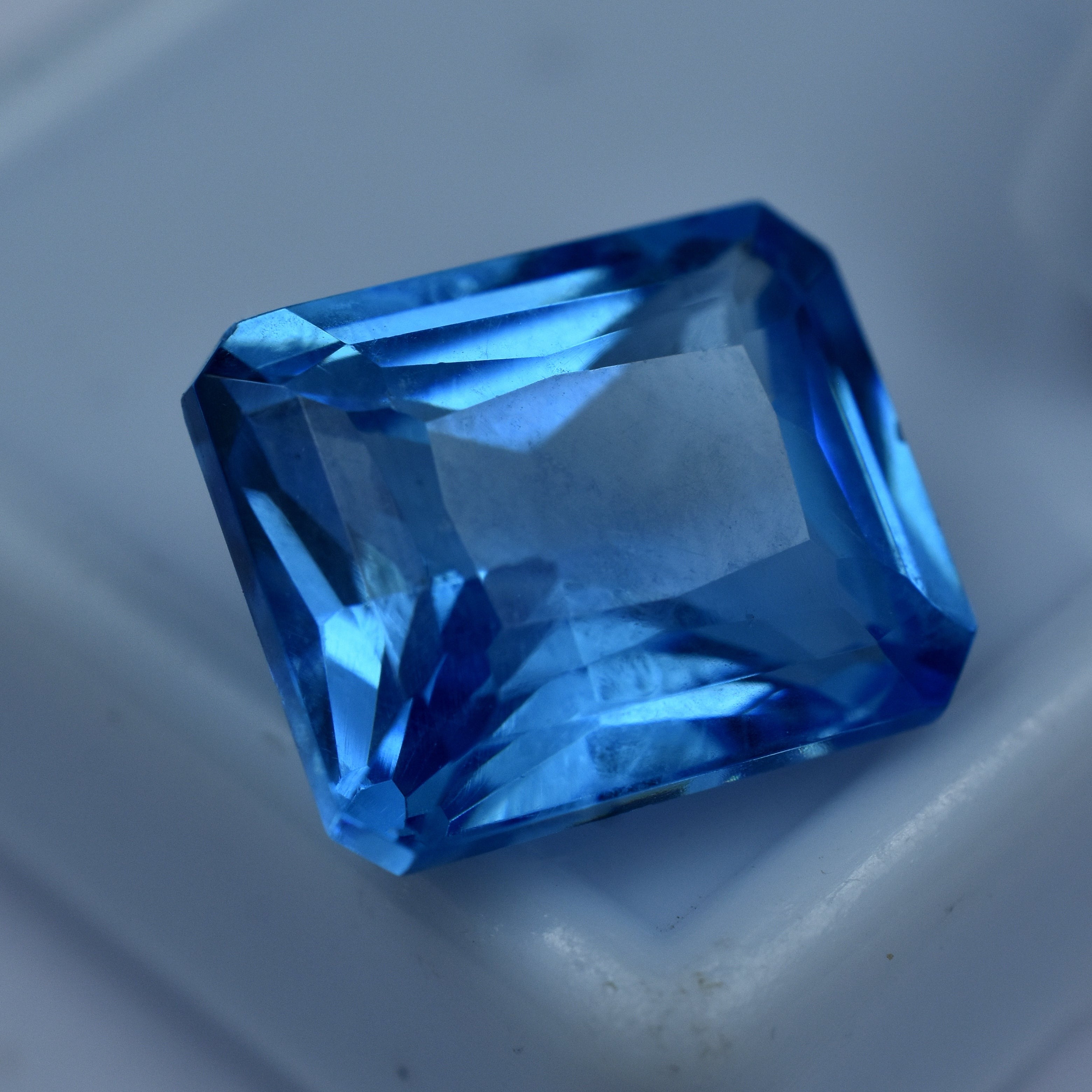 Sri Lanka Sapphire 10.30 Carat Natural Emerald Shape Blue Sapphire Certified Loose Gemstone Specially For Engagement Rings