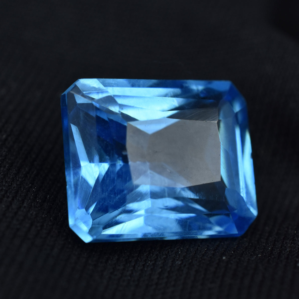 Sri Lanka Sapphire 10.30 Carat Natural Emerald Shape Blue Sapphire Certified Loose Gemstone Specially For Engagement Rings