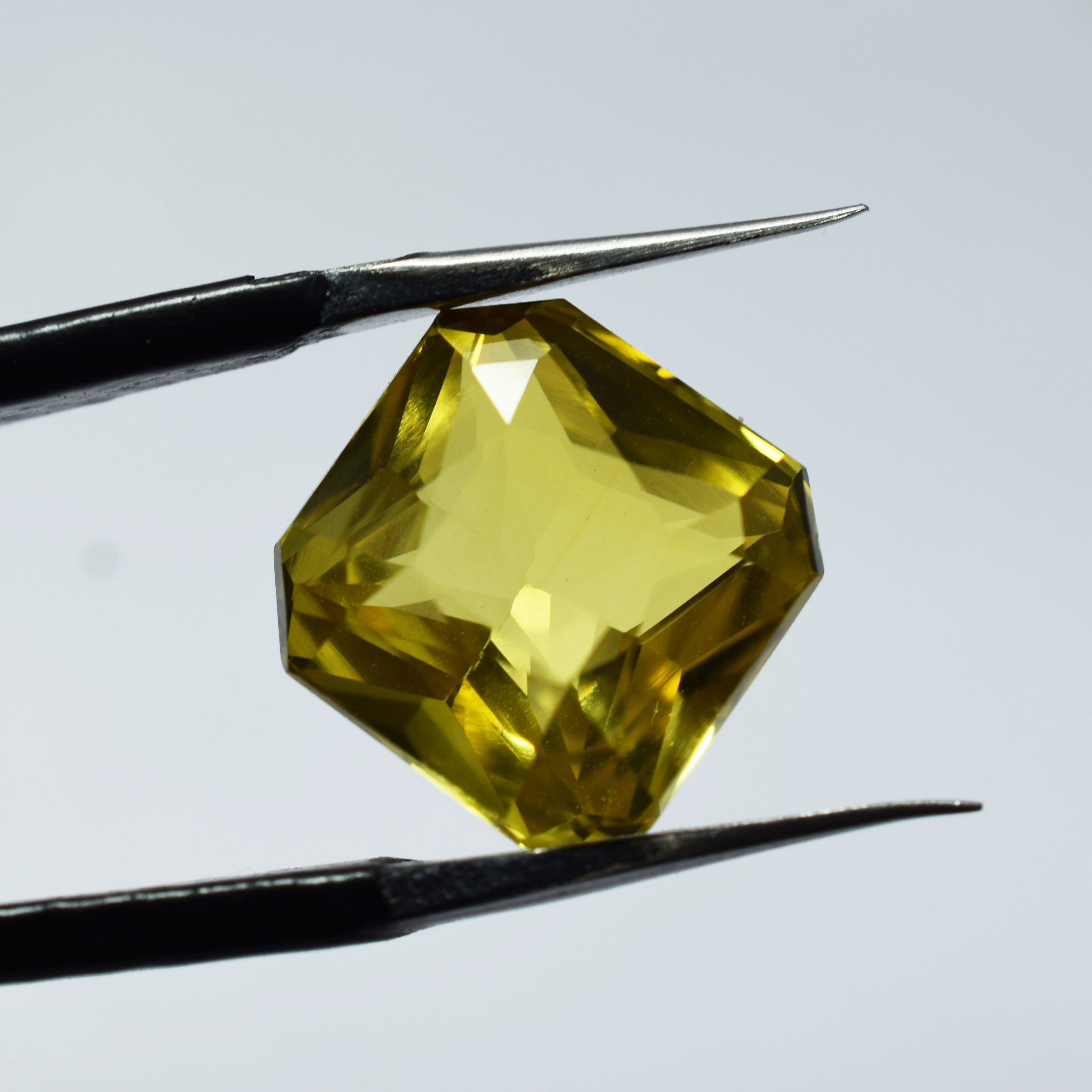 Yellow Sapphire Gemstone 10.40 Ct Brilliant Square Shape Natural CERTIFIED Loose Gemstone Flawless Ceylon Sapphire Yellow.
