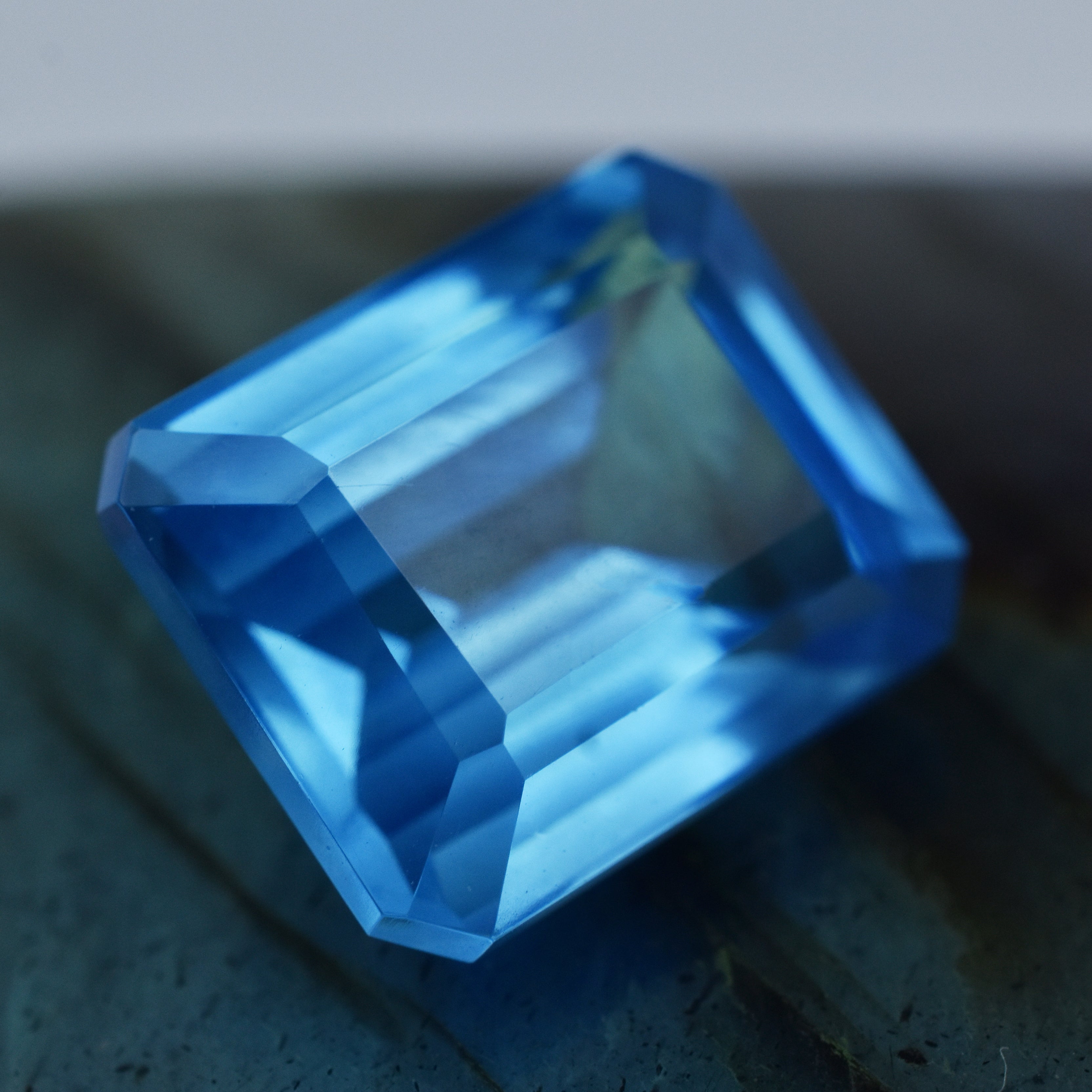 ON SALE Certified Natural Blue Sapphire Emerald Shape 10.85 Carat lite Blue Sapphire Natural Loose Gemstone Sri Lanka Sapphire Pendant/Ring Making Gemstone