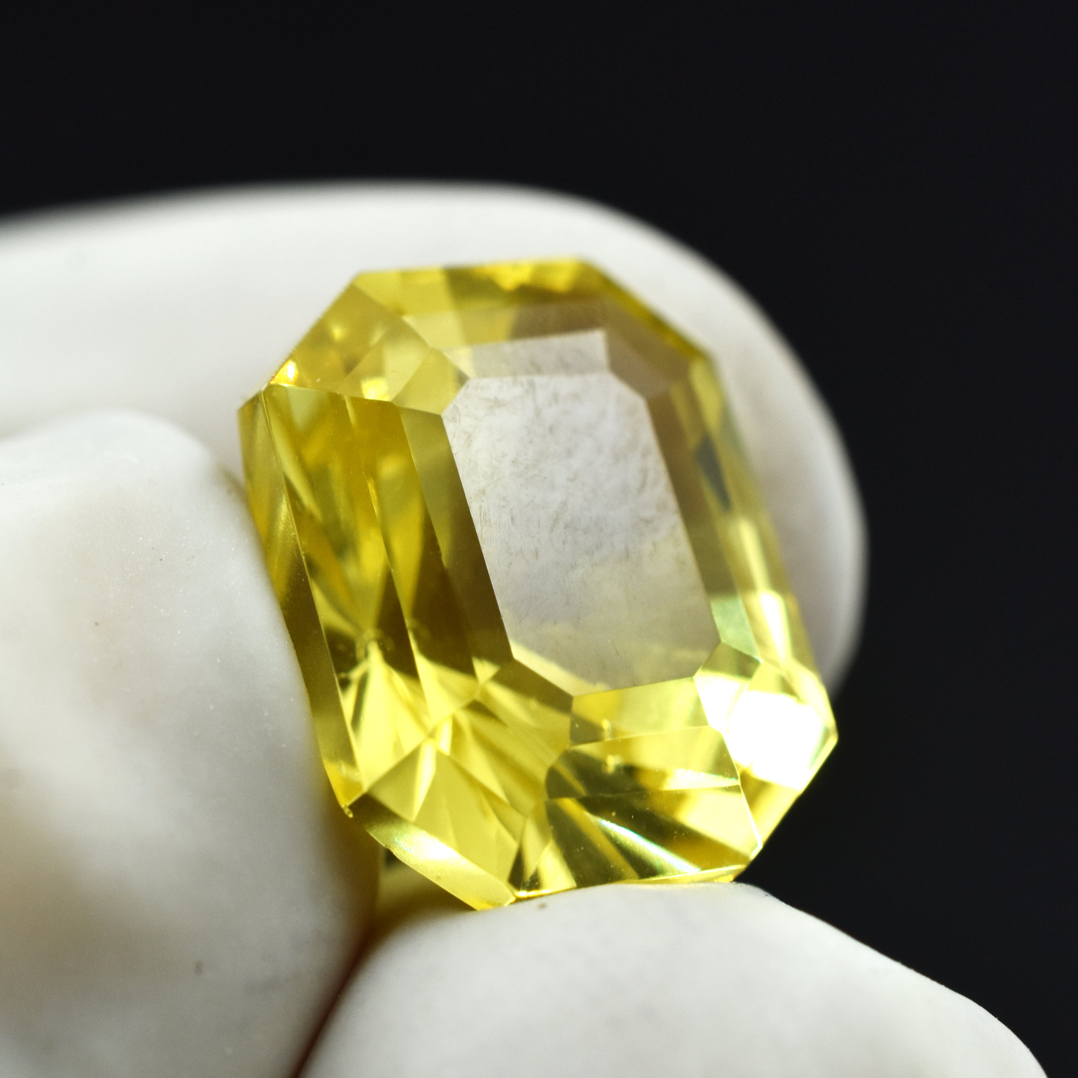 Natural 10.60 Carat Yellow Sapphire Emerald Cut Certified Loose Gemstone Best Jewelry Making Gem