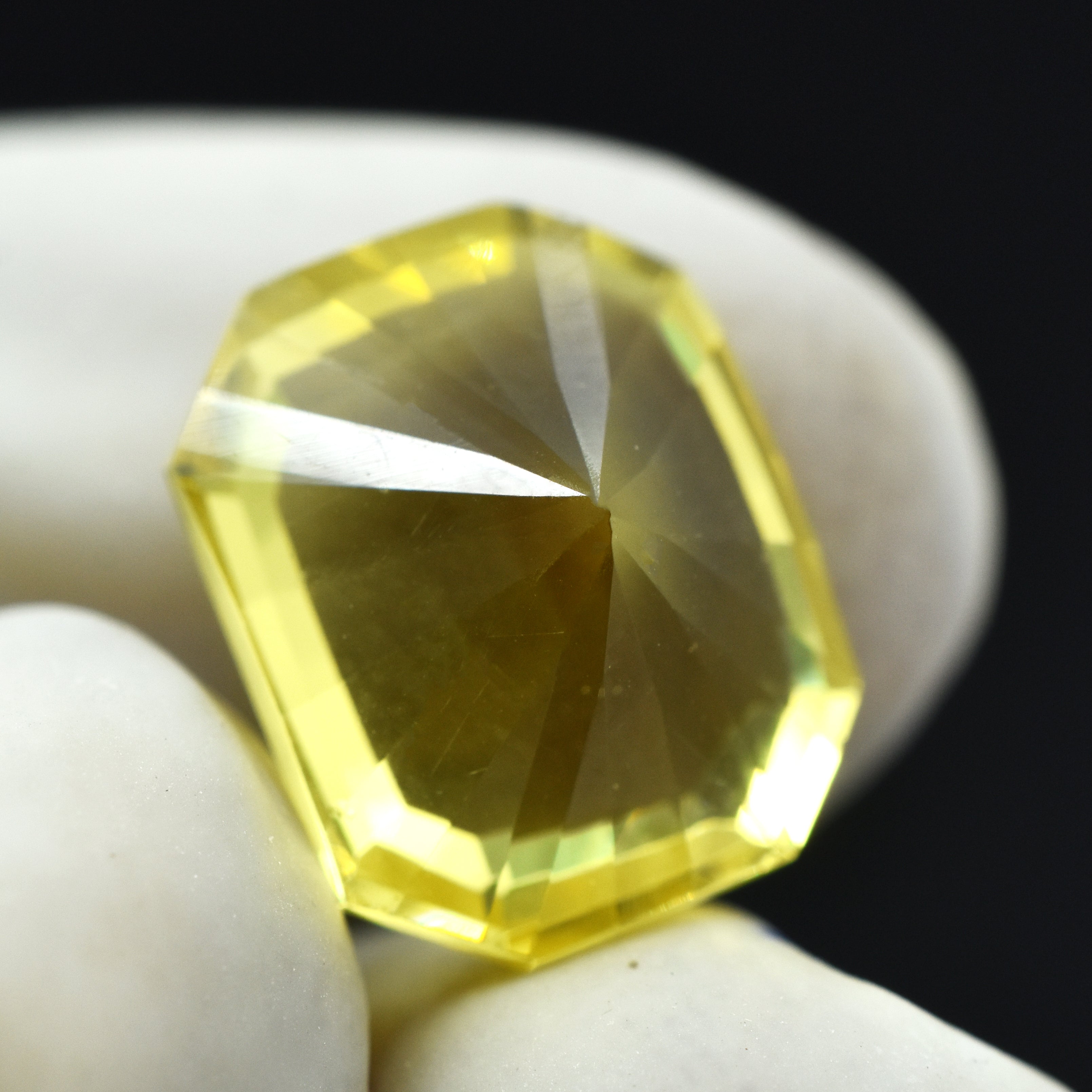 Natural 10.60 Carat Yellow Sapphire Emerald Cut Certified Loose Gemstone Best Jewelry Making Gem