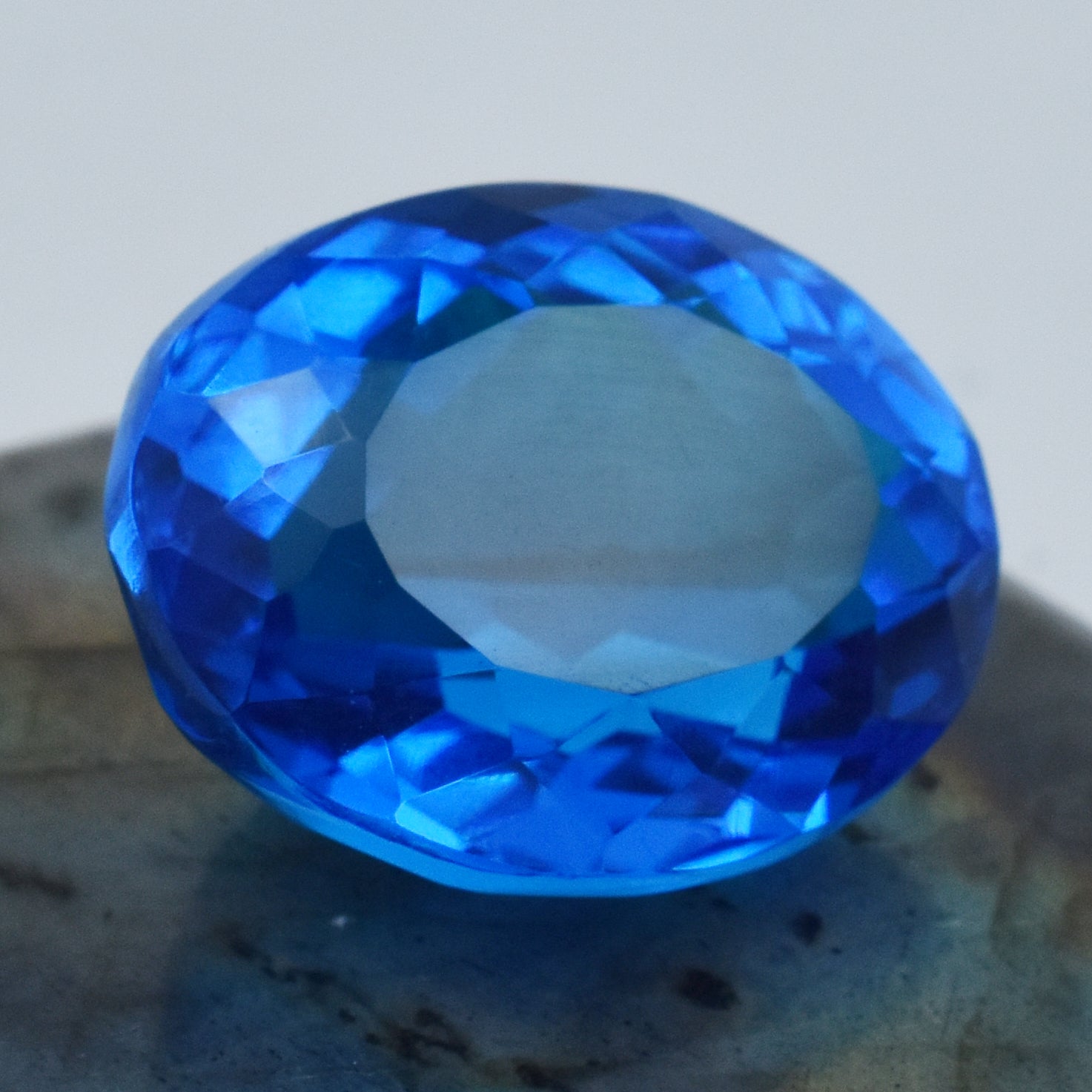 Certified Natural 18.35 Carat Oval Cut Blue Tanzanite Loose Gemstone Attractive Tanzanite Gemstone