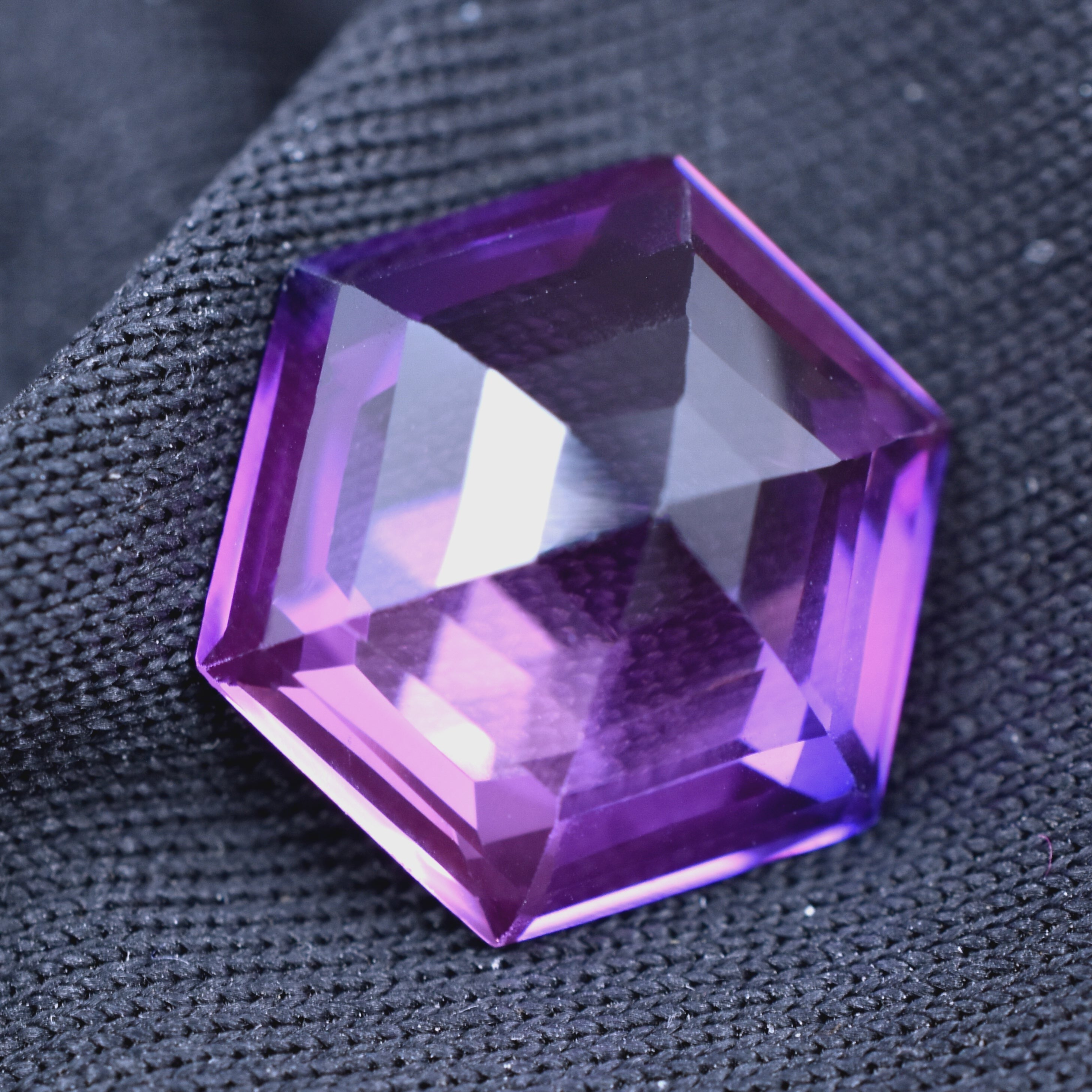 TOP QUALITY Color Change Gem !! 9.85 Ct Fancy Cut Purple Sapphire Natural Certified Loose Gemstone , Ring Size Gem , Free Delivery Inclusive Brilliant Gift