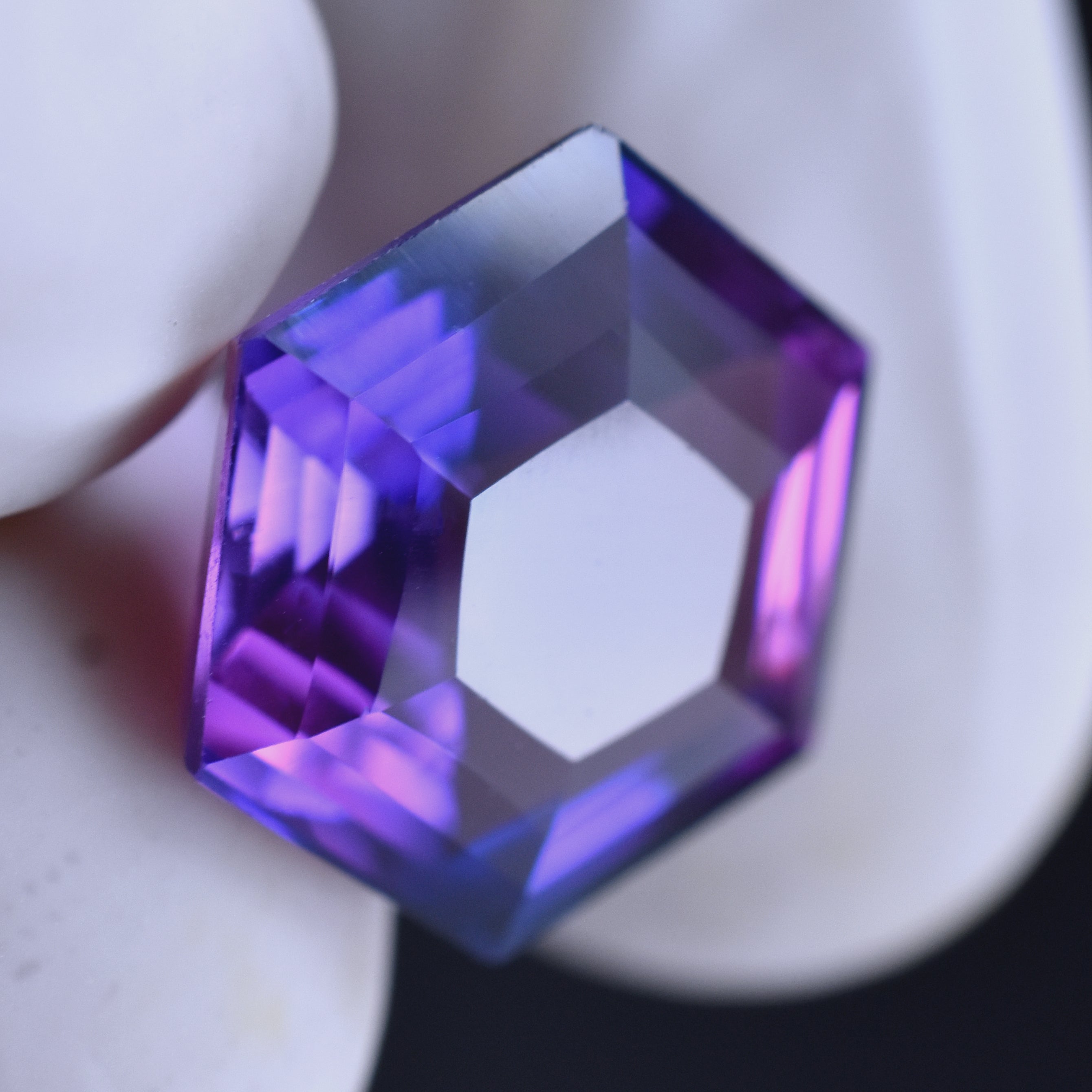 TOP QUALITY Color Change Gem !! 9.85 Ct Fancy Cut Purple Sapphire Natural Certified Loose Gemstone , Ring Size Gem , Free Delivery Inclusive Brilliant Gift