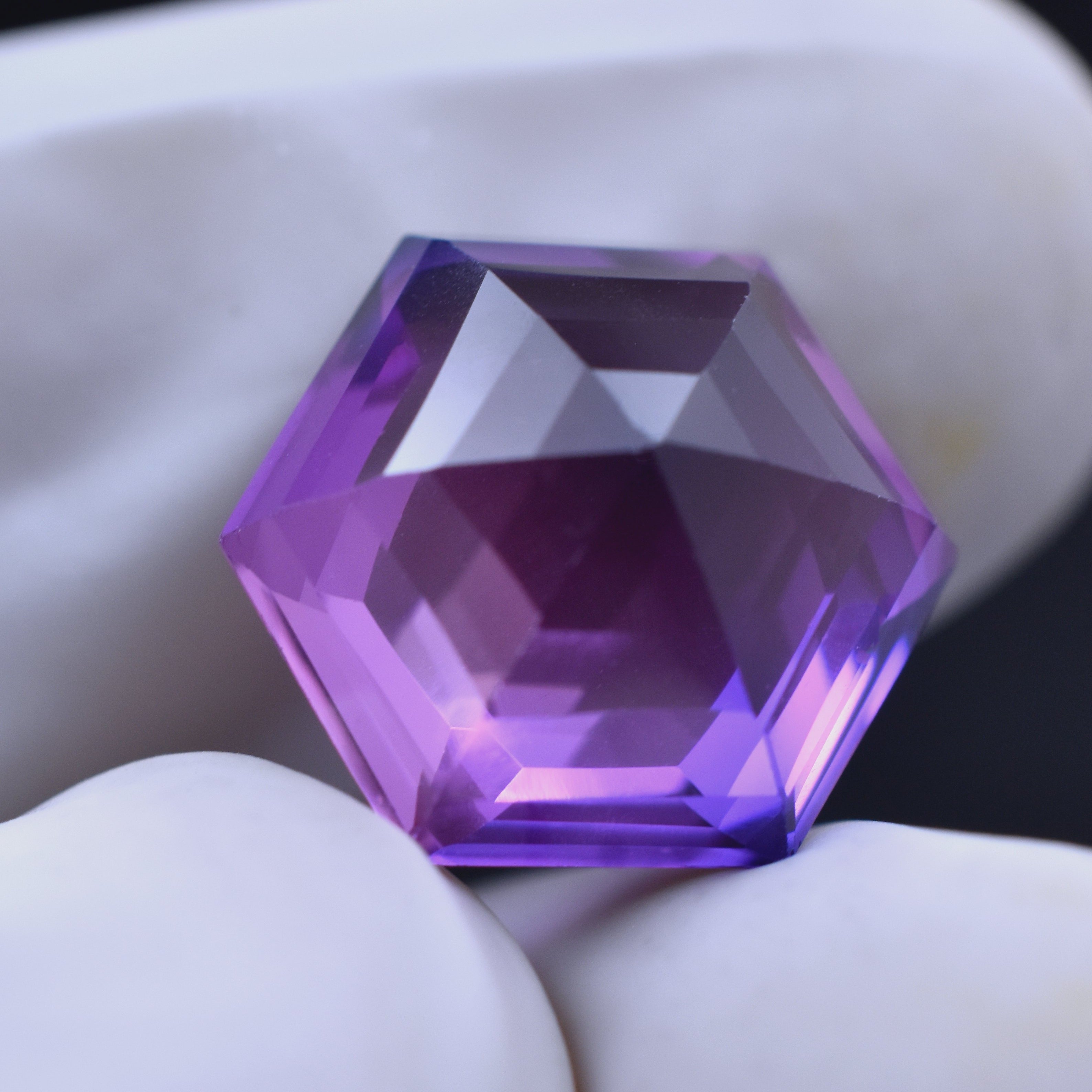 TOP QUALITY Color Change Gem !! 9.85 Ct Fancy Cut Purple Sapphire Natural Certified Loose Gemstone , Ring Size Gem , Free Delivery Inclusive Brilliant Gift