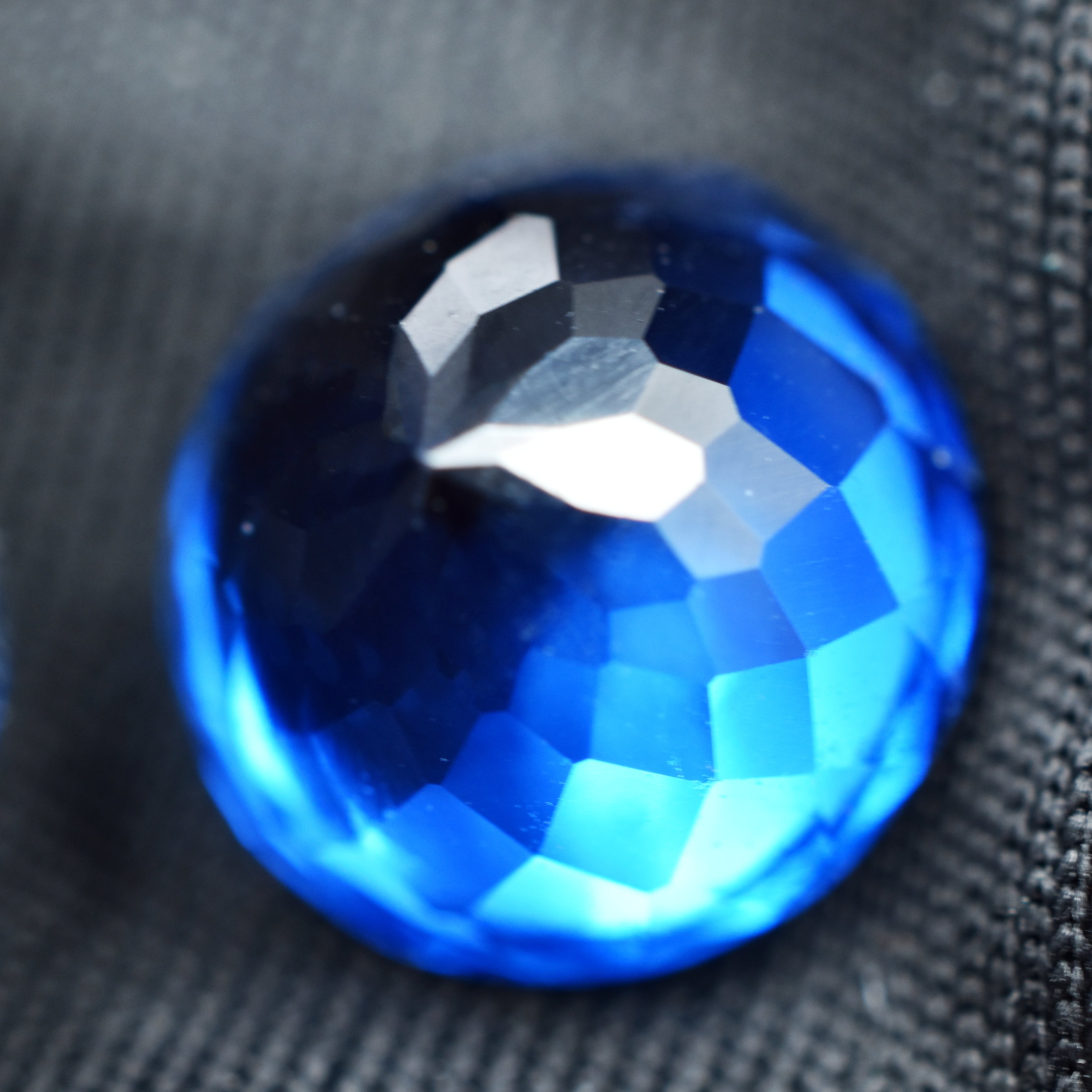 Jewelry Making Sapphire Blue 7.85 Carat Certified Blue Color Teal Sapphire Round Shape Natural Loose Gemstone