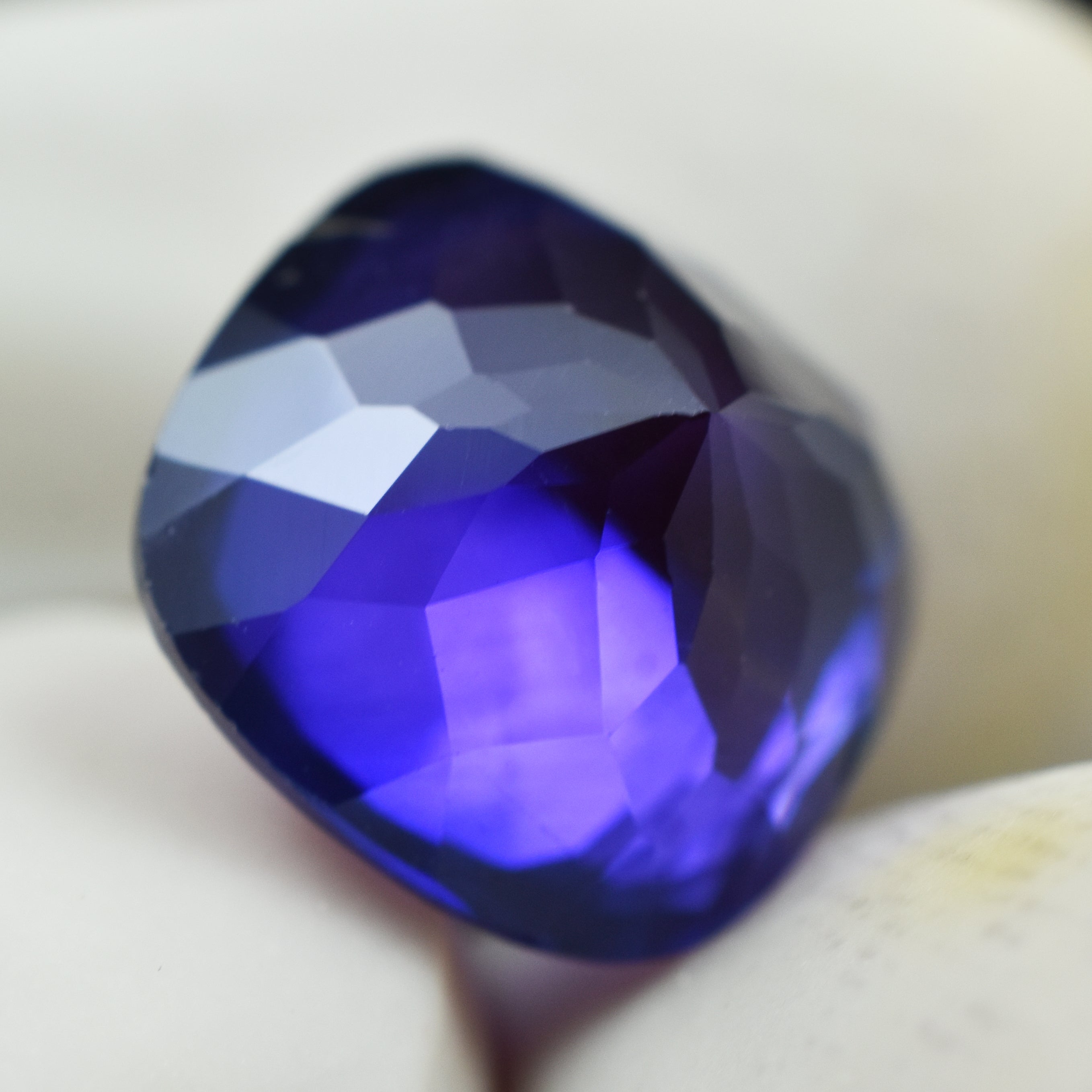 Purple Tanzanite 6.25 Carat Square Cushion Cut Certified Loose Gemstone Natural Tanzanite