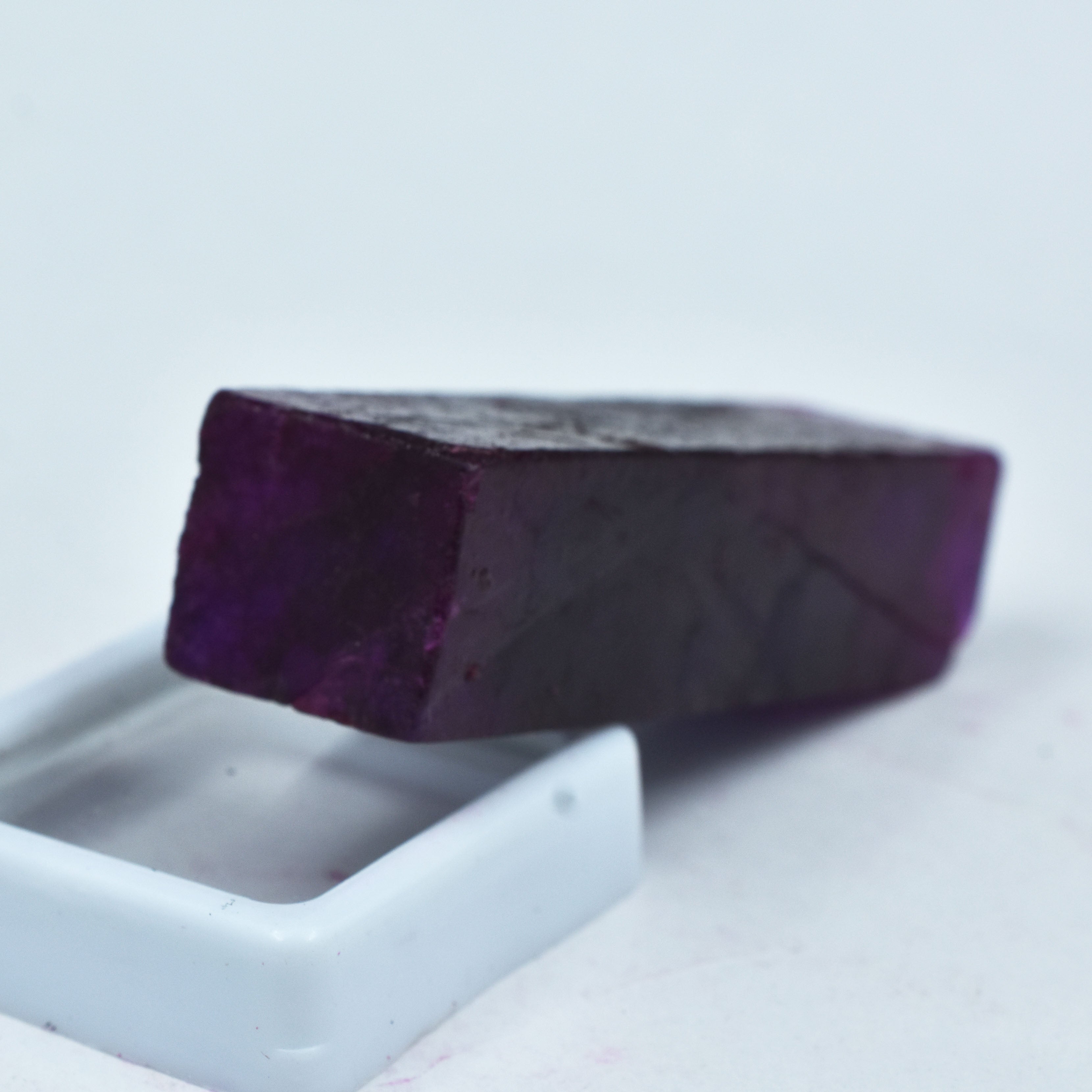 Uncut Raw Loose Gemstone 100.23 Ct Natural Uncut CERTIFIED Purple Sapphire Rough Free Shipping Free Gift With Excellent Quality&nbsp;