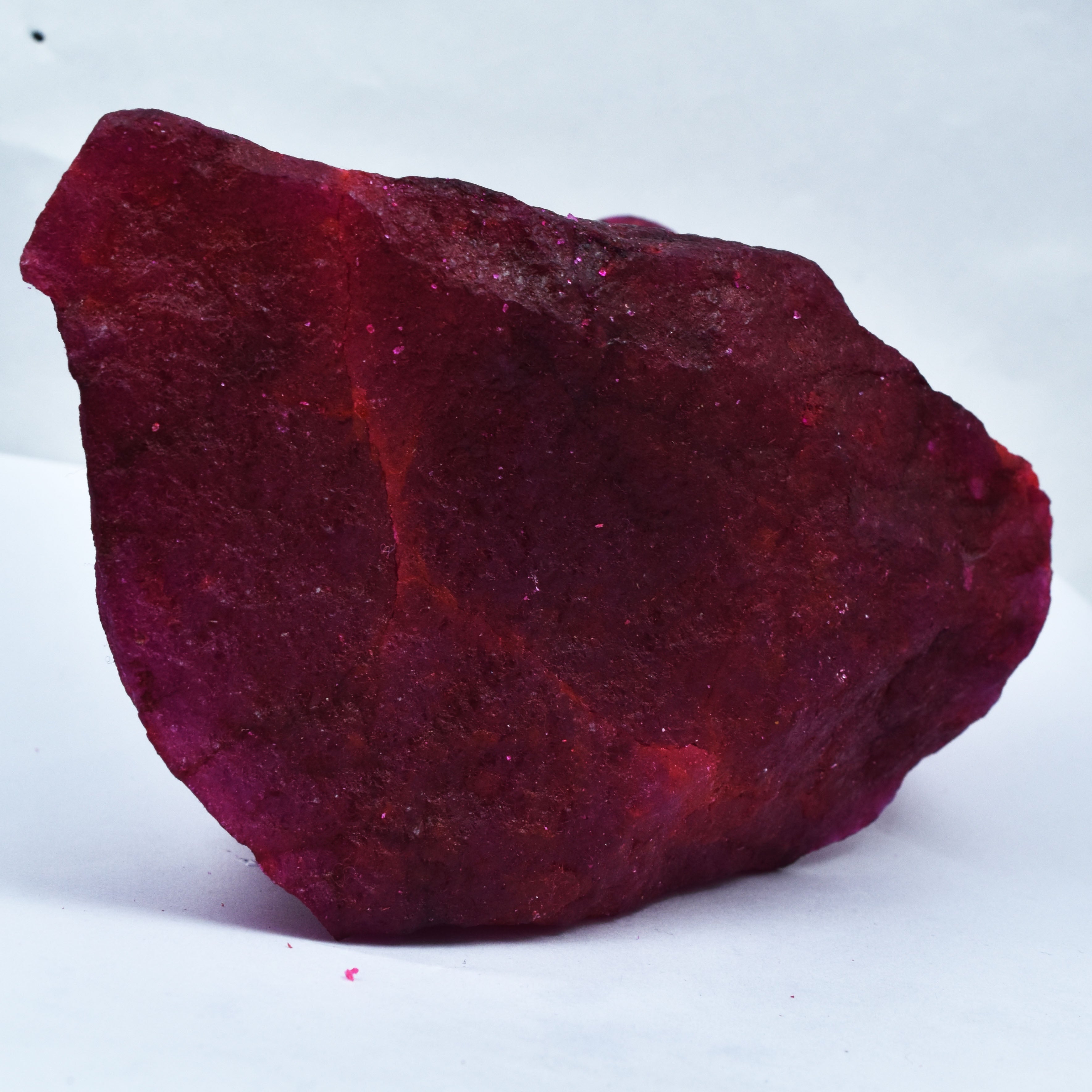 Discount Sale !! Astrologically Healing Earth Mined Certified 4000 Carat Approx Natural Uncut Shape Red Ruby Raw Gemstone Rough From Africa