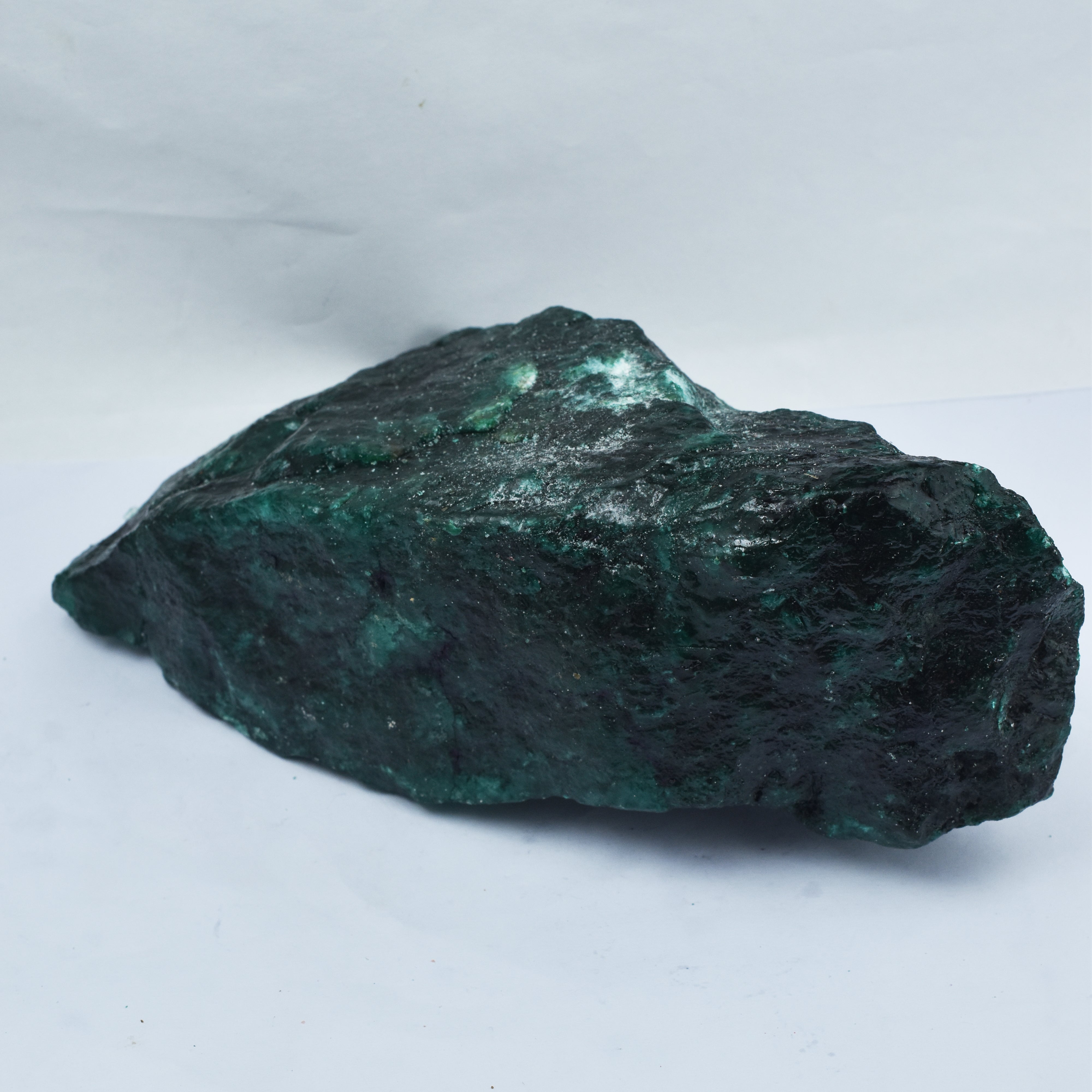 High-class Quality 4000 Carat Certified Natural Green Emerald Rough Uncut Healing Earth Mined Colombian Mines Rare Found Rock Gemstone help for any health-related issues.