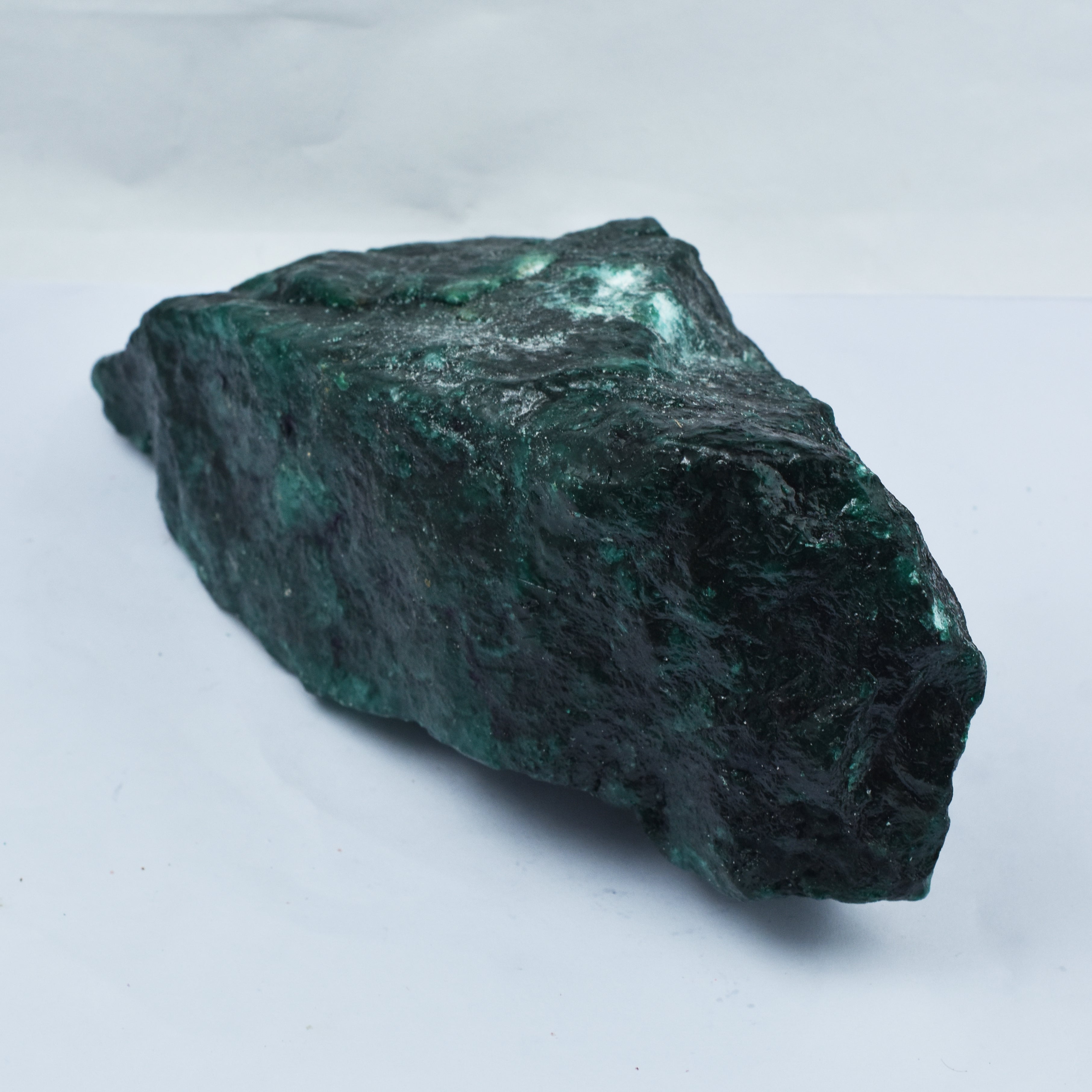 High-class Quality 4000 Carat Certified Natural Green Emerald Rough Uncut Healing Earth Mined Colombian Mines Rare Found Rock Gemstone help for any health-related issues.