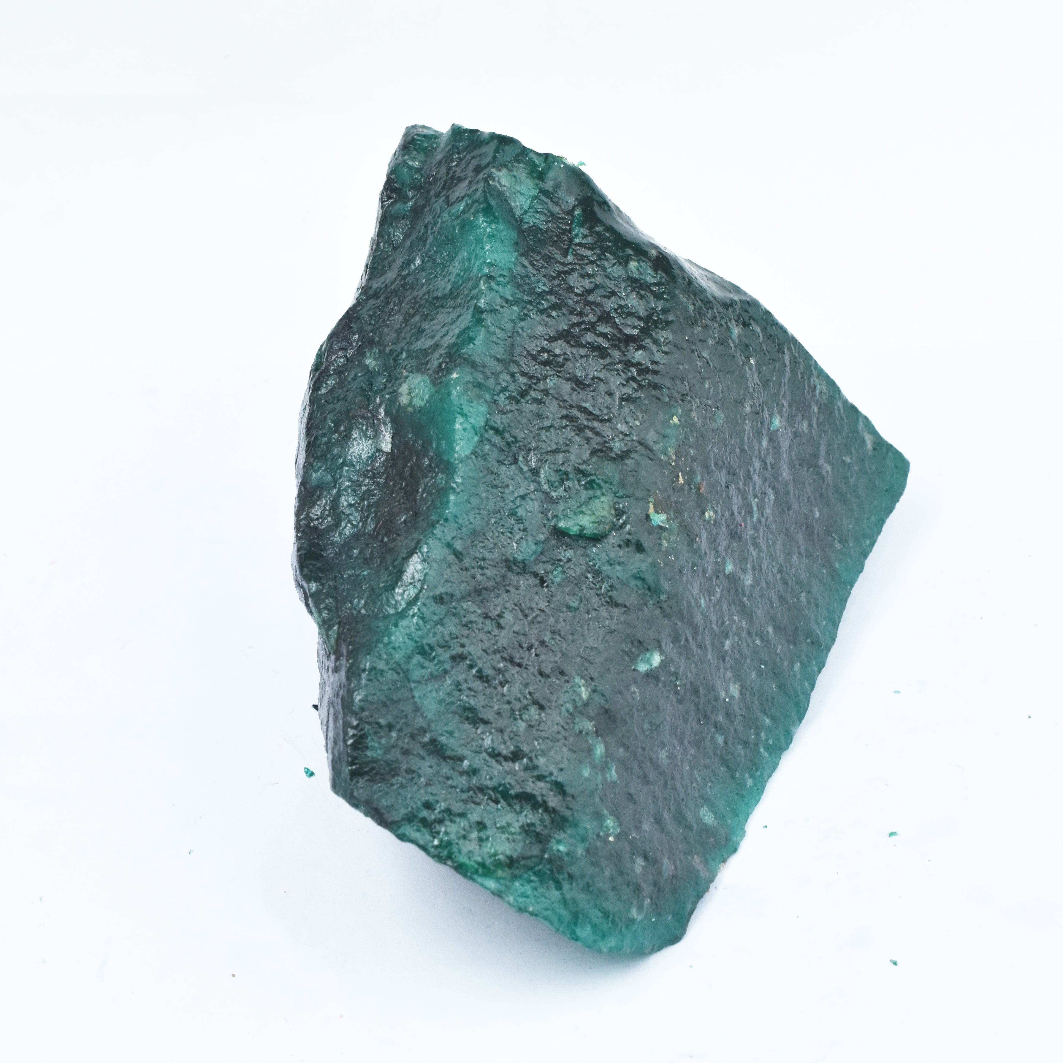 Emerald rough 3000 + Carat Certified Natural Uncut Shape Earth Mined Colombian Mines Green Emerald Rough Rare Found Rock Gemstone For bring good luck, financial prosperity, and overall well-being