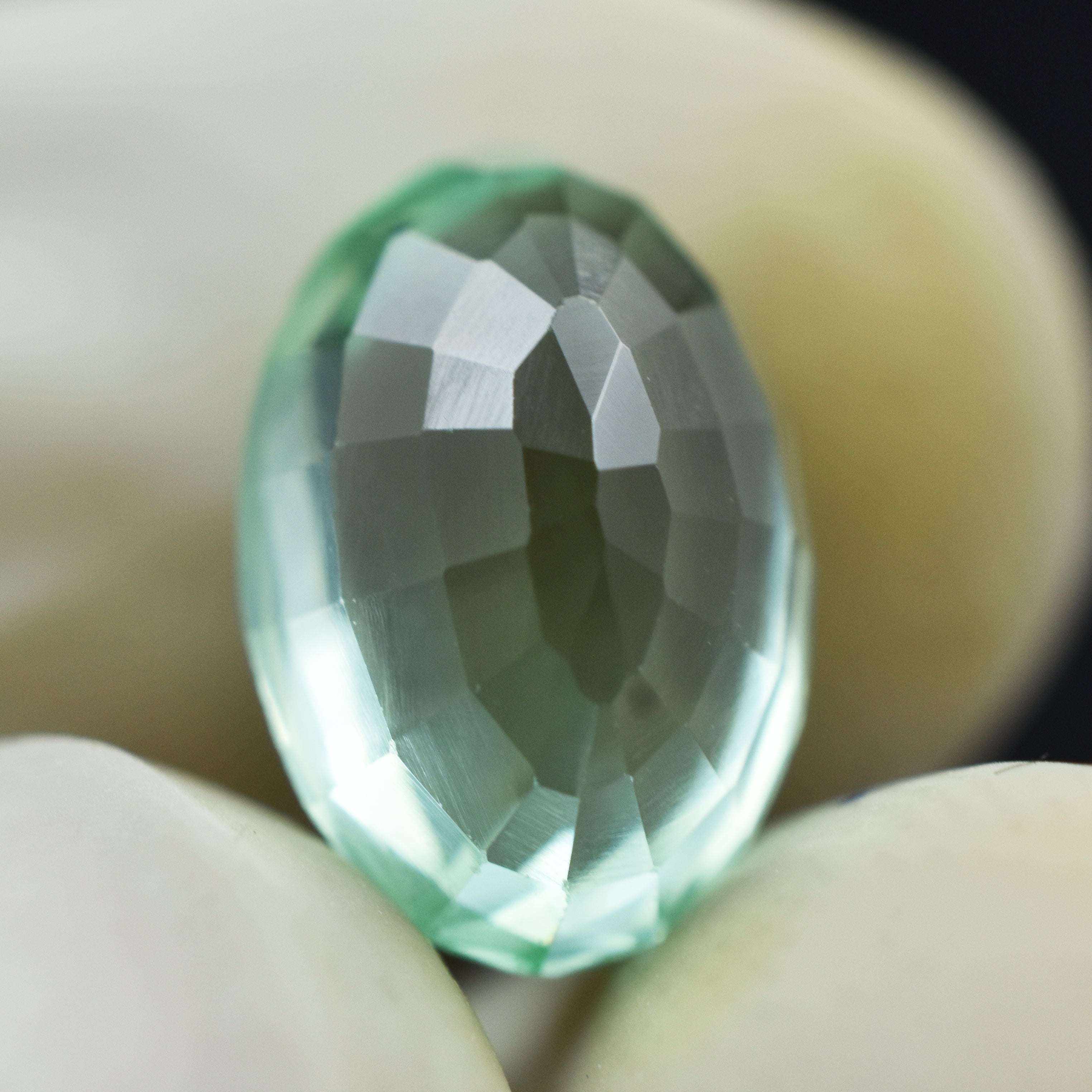 Perfect Bluish Green Sapphire 4.10 Carat Oval Shape Certified Natural Loose Gemstone Manage Biocompatibility Sapphire Gem