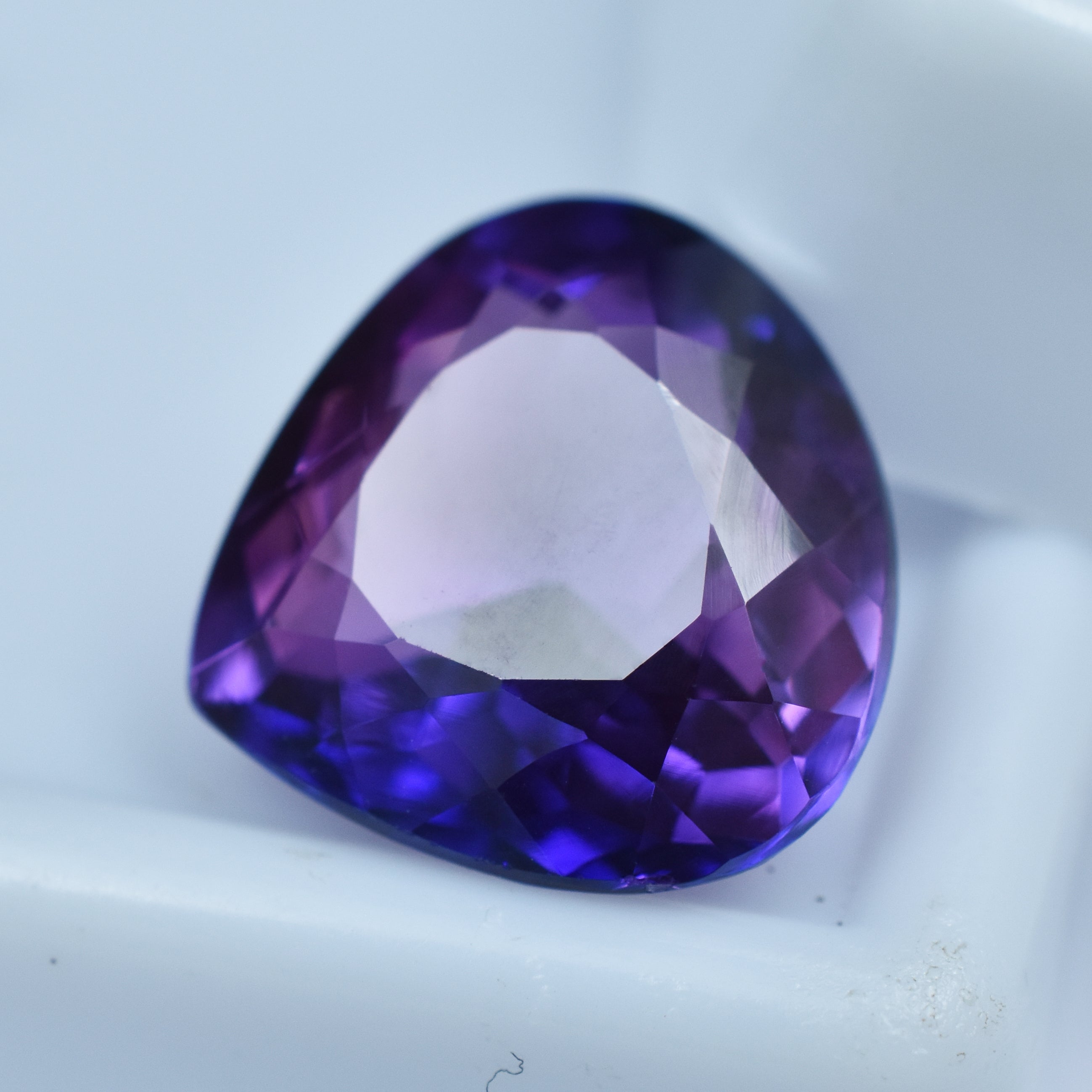 Brilliant Purple Tanzanite Gemstone For Ethical Sourcing 5.35 Carat Pear Cut Certified Purple Tanzanite Loose Natural Gemstone