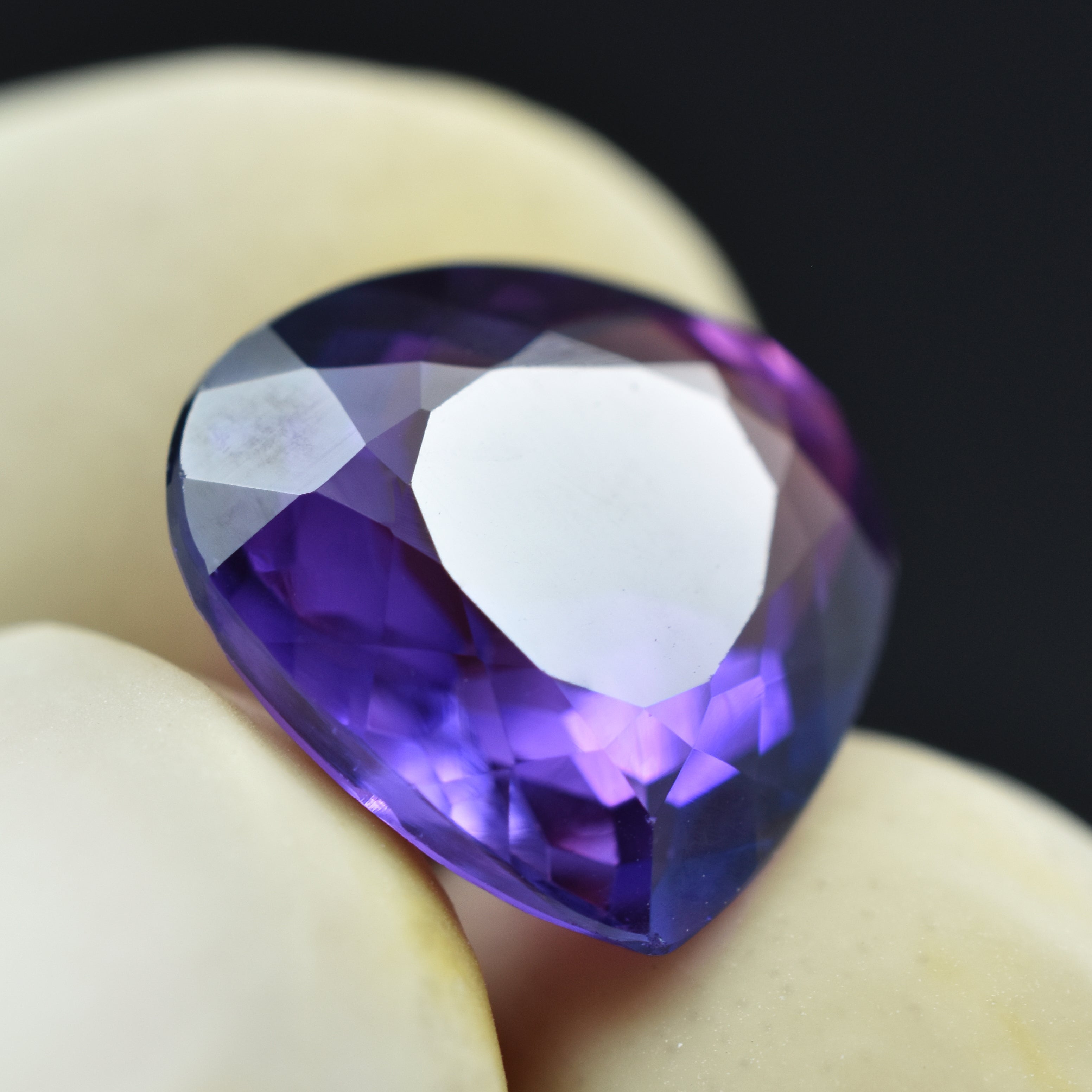 Brilliant Purple Tanzanite Gemstone For Ethical Sourcing 5.35 Carat Pear Cut Certified Purple Tanzanite Loose Natural Gemstone