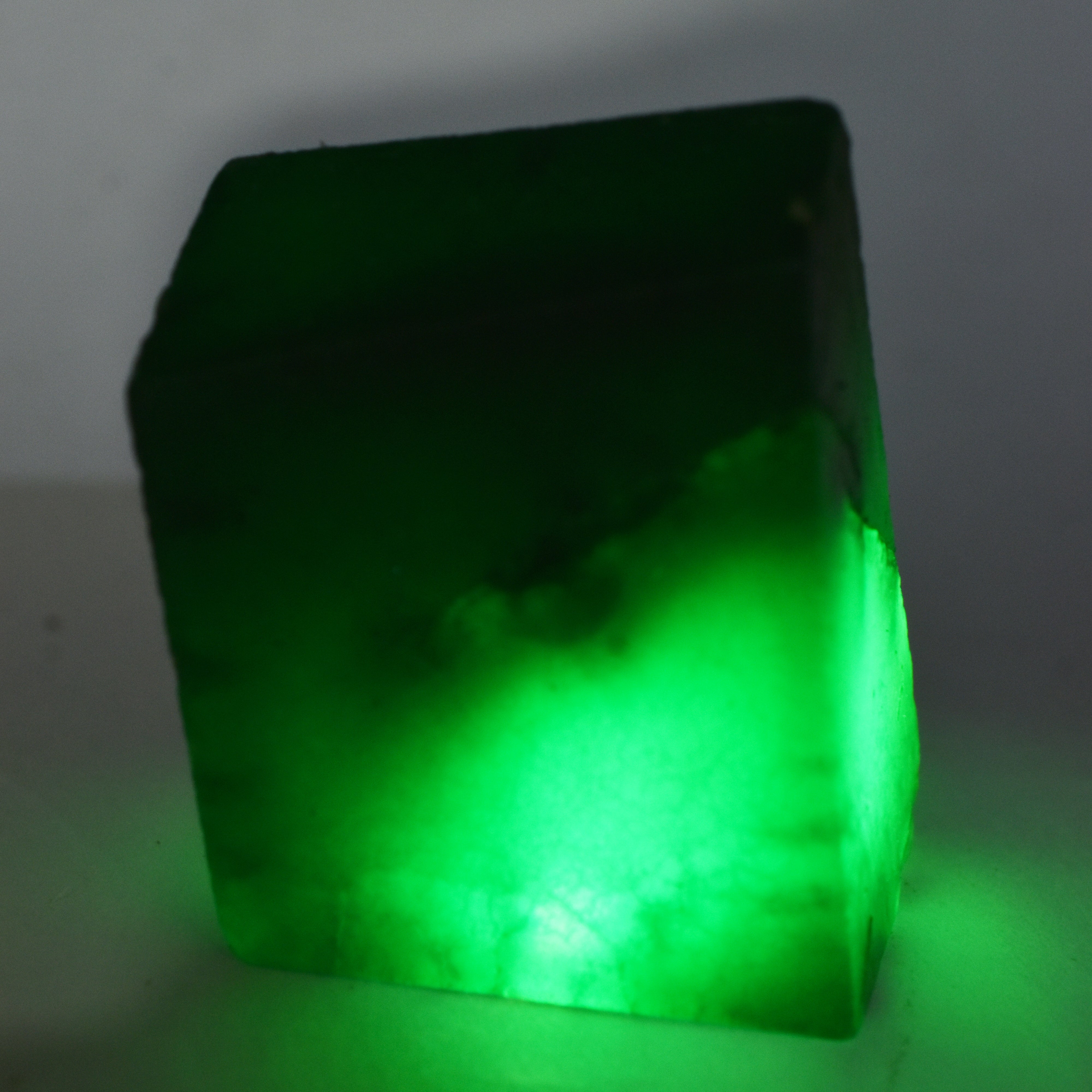 Healing Emerald Uncut Rough Natural 285.90 Carat Green Emerald Rough Loose Gemstone, Emerald Rough From Colombia