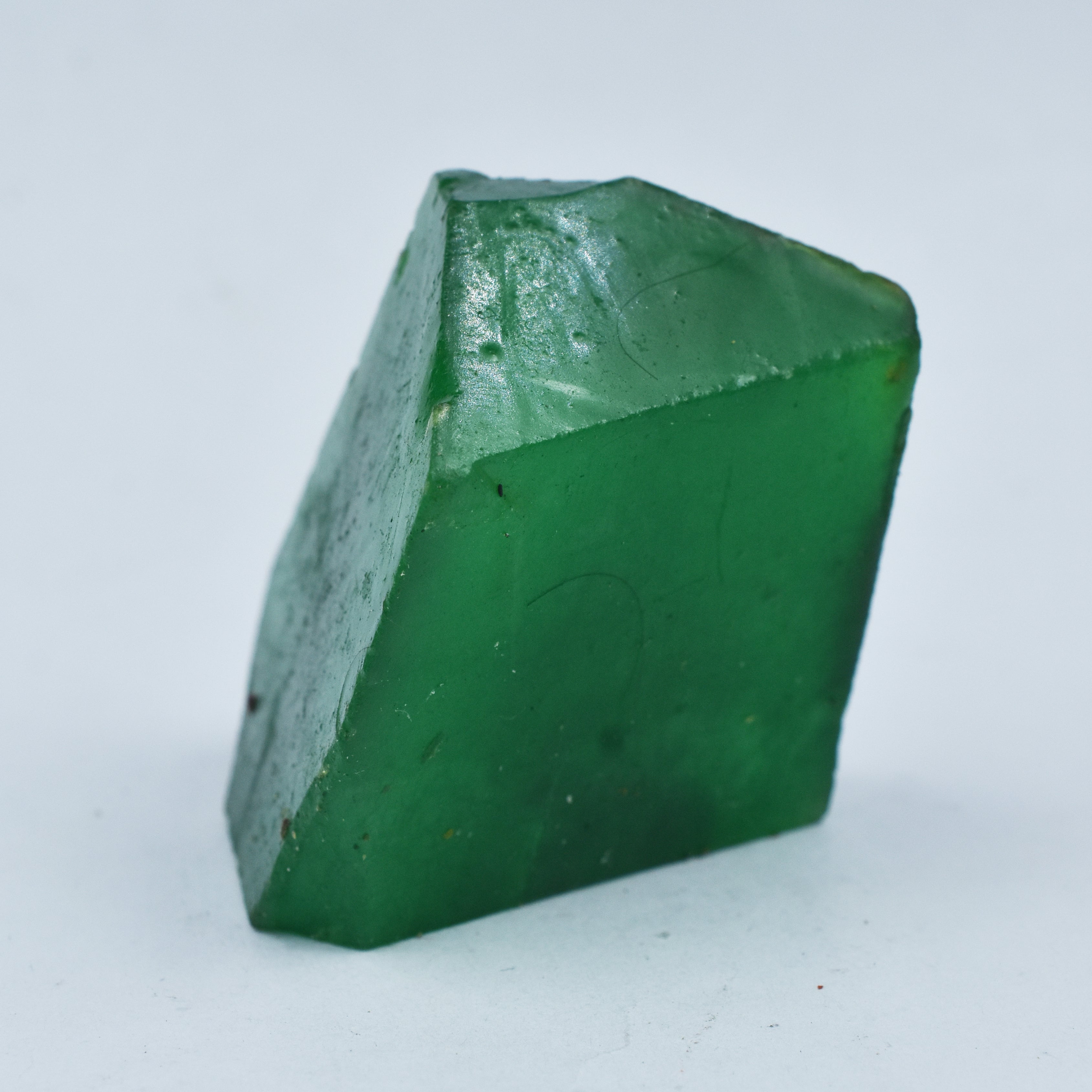 Amazing Quality Uncut Shape Earth Mined 385 Carat Certified Natural Huge Green Emerald Rough Loose Gemstone From Colombian Green Emerald Free Shipping Free Gift