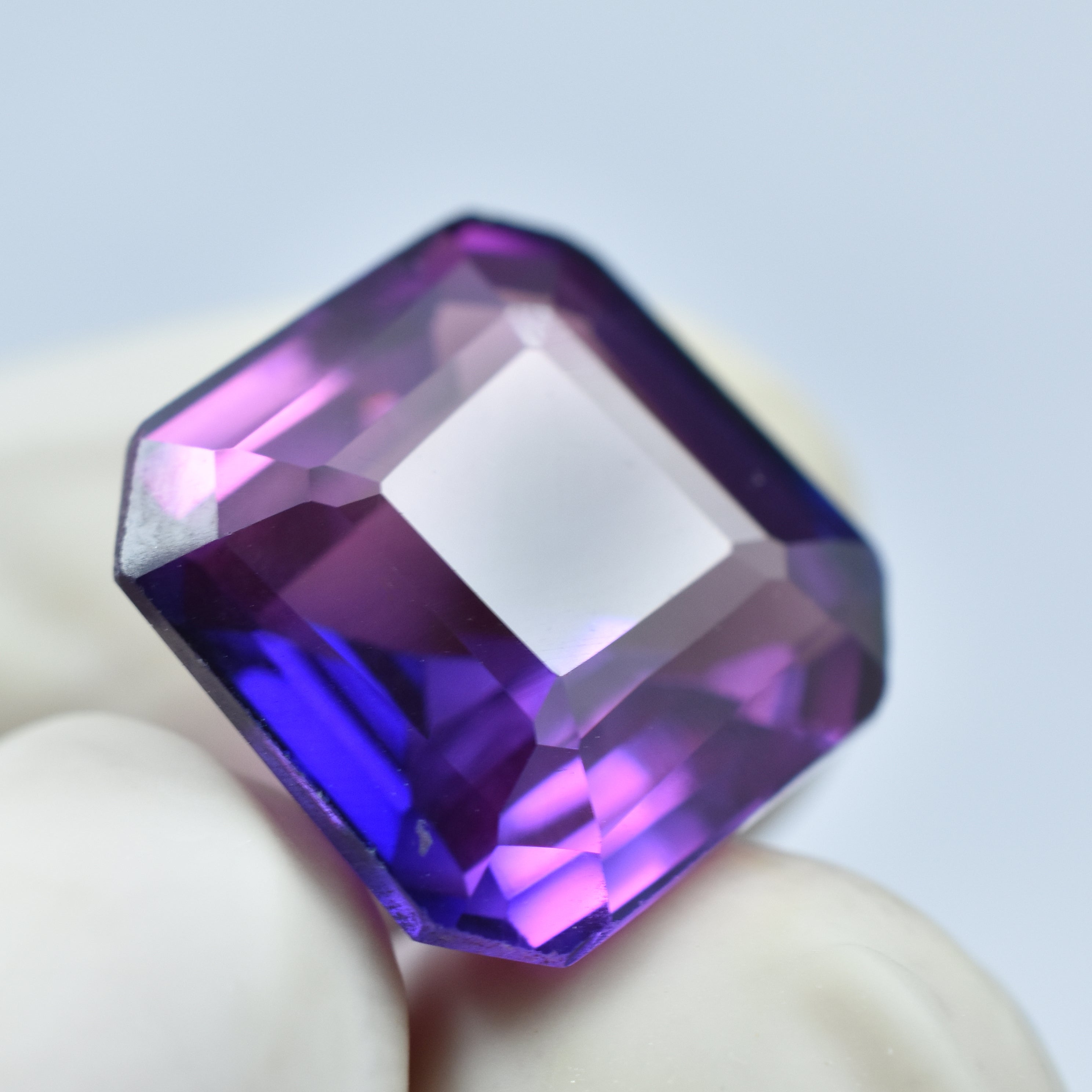 9.85 Carat Rare Natural AAA+ Flawless Royal Purple Color Change Sapphire Square Cut Loose Gemstone Certified-AAA Top Quality Gemstone/Ring & Jewelry Making Gemstone Excellent Size For Ring