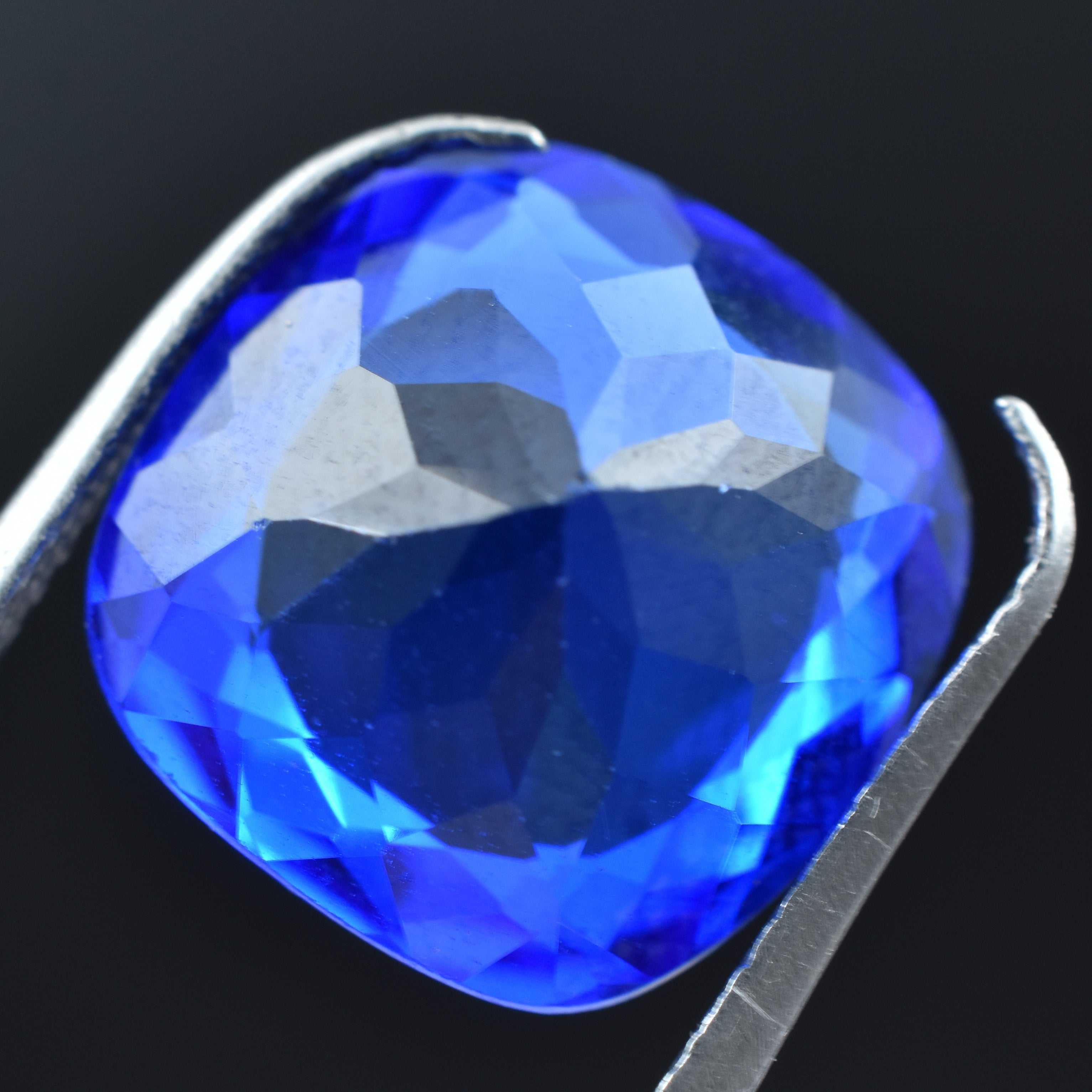 Natural Square Cushion Cut 7.40 Carat Blue Color Tanzanite Loose Gemstone Tanzanite Jewelry Free Shipment With extra Gift