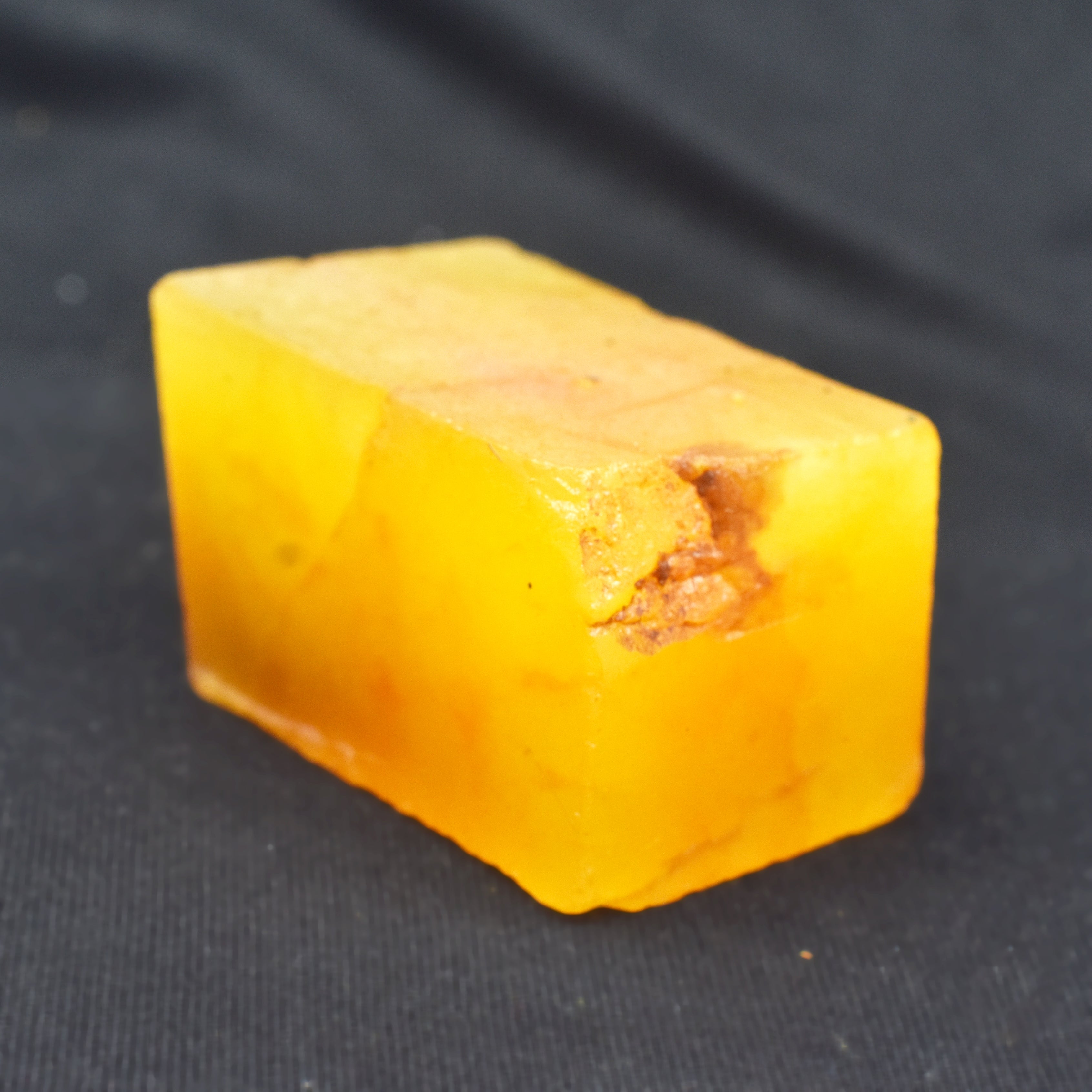 Big Sale !! 488.95 Ct Natural Yellow Certified Sapphire Specimen Row Rough Earth Mined Row Loose Gemstone Genuine Heliodor Yellow Beryl Rough Gemstone Best Gift For Her/him