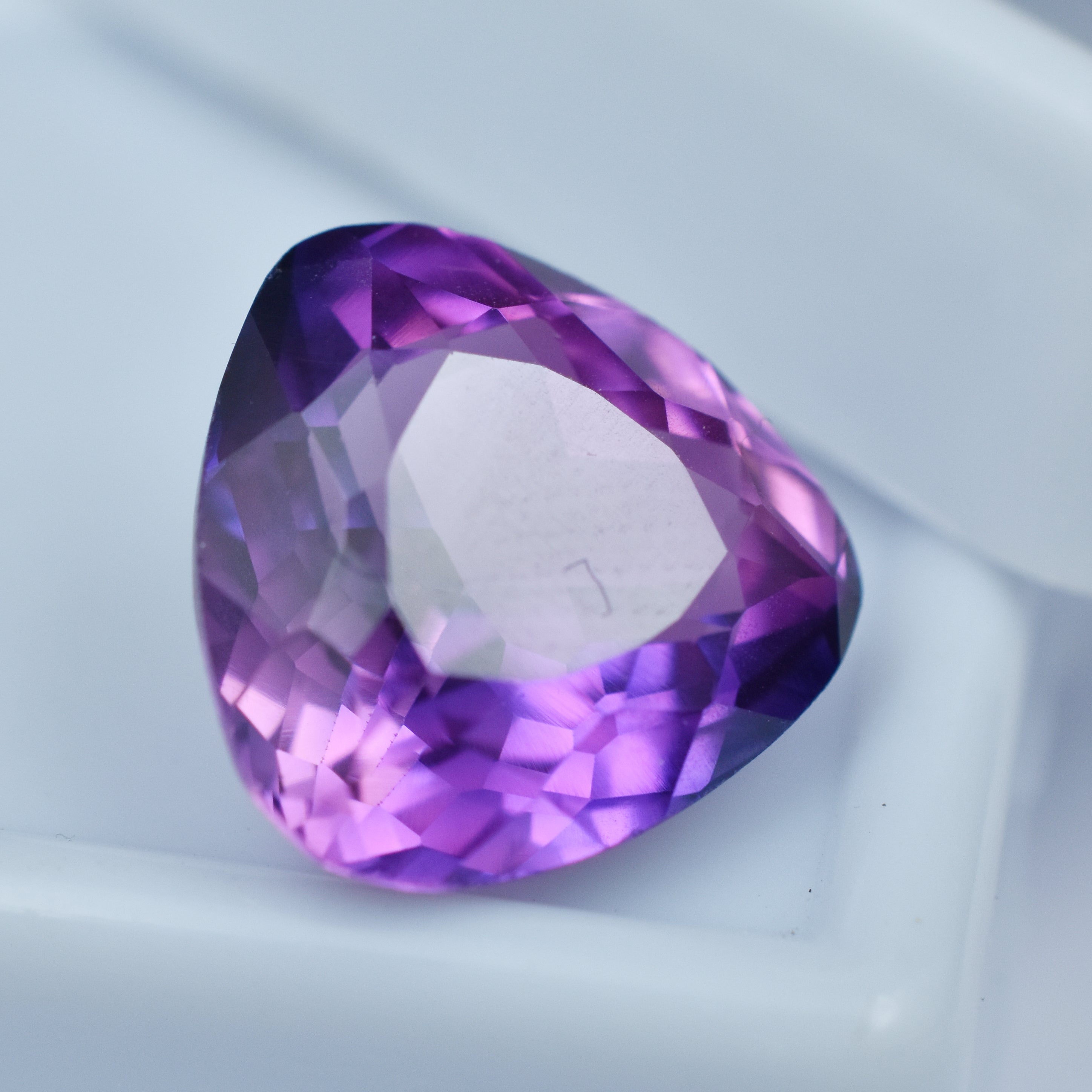 Demandable Tanzanite Gem 7.45 Carat Certified Natural Purple Trillion Cut Loose Tanzanite Gemstone