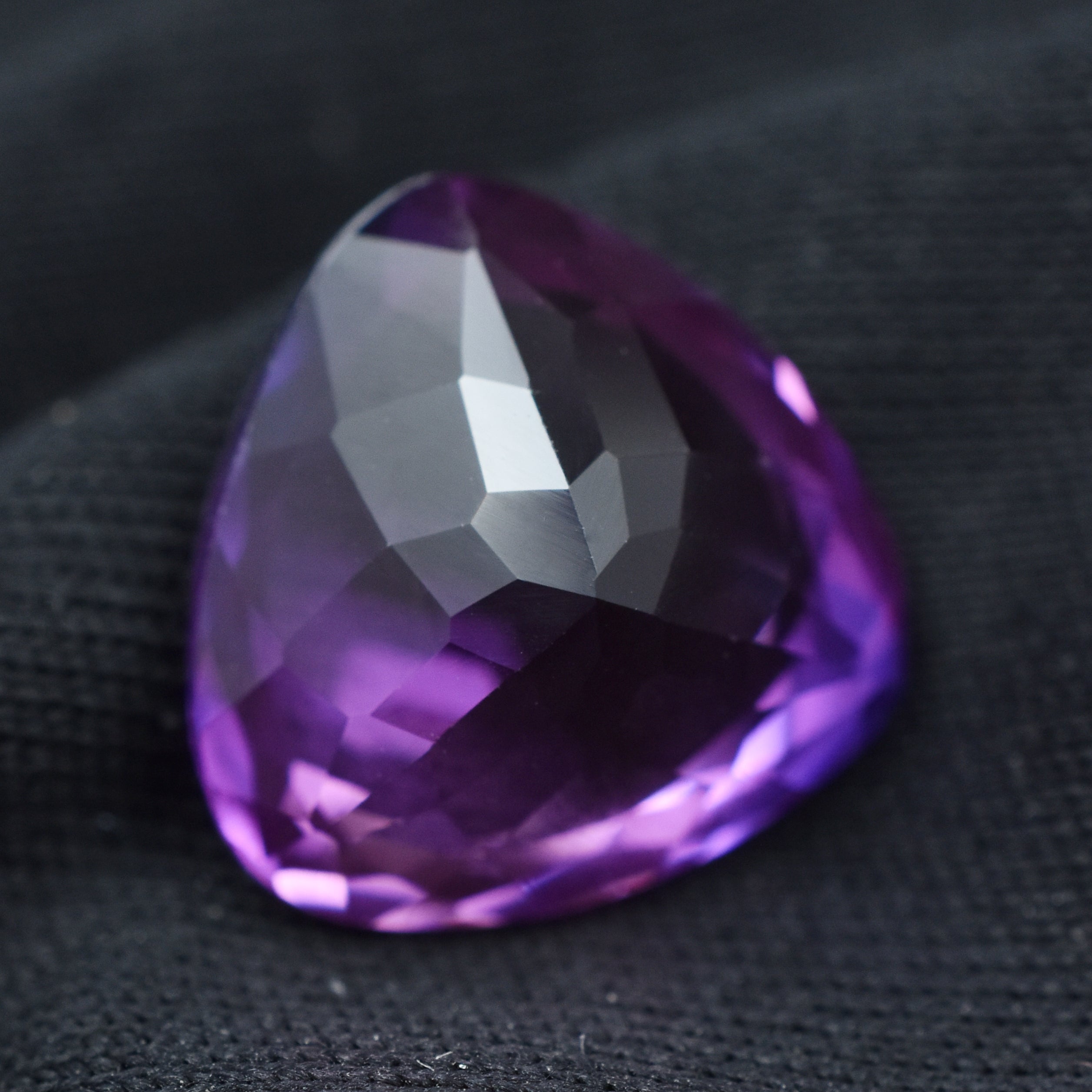 Demandable Tanzanite Gem 7.45 Carat Certified Natural Purple Trillion Cut Loose Tanzanite Gemstone