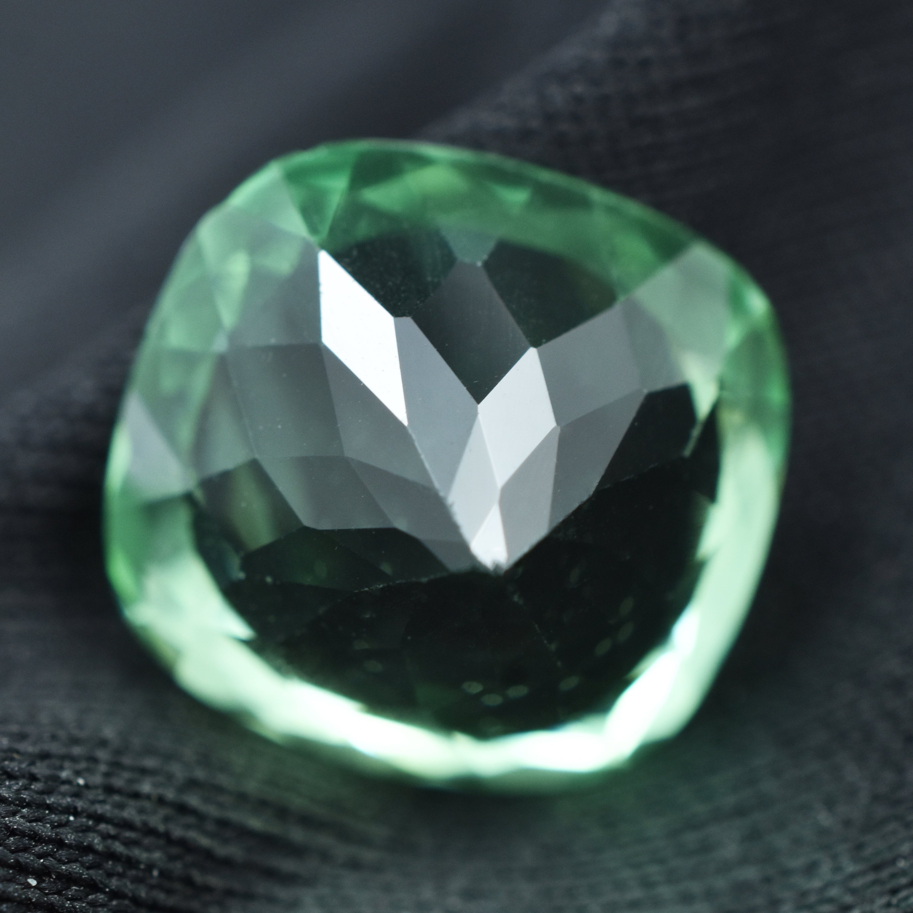 Natural 8.10 Carat Beautiful Montana Bluish Green Sapphire Certified Loose Gemstone Genuine Green Sapphire Gem For Rings