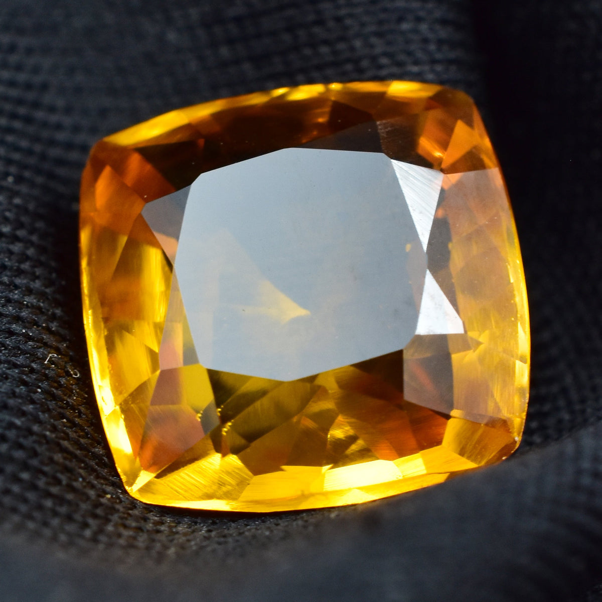 Best Certified Symbolism Sapphire Gem 7.45 Carat Square Cushion Cut Beautiful Yellow Sapphire Natural Loose Gemstone