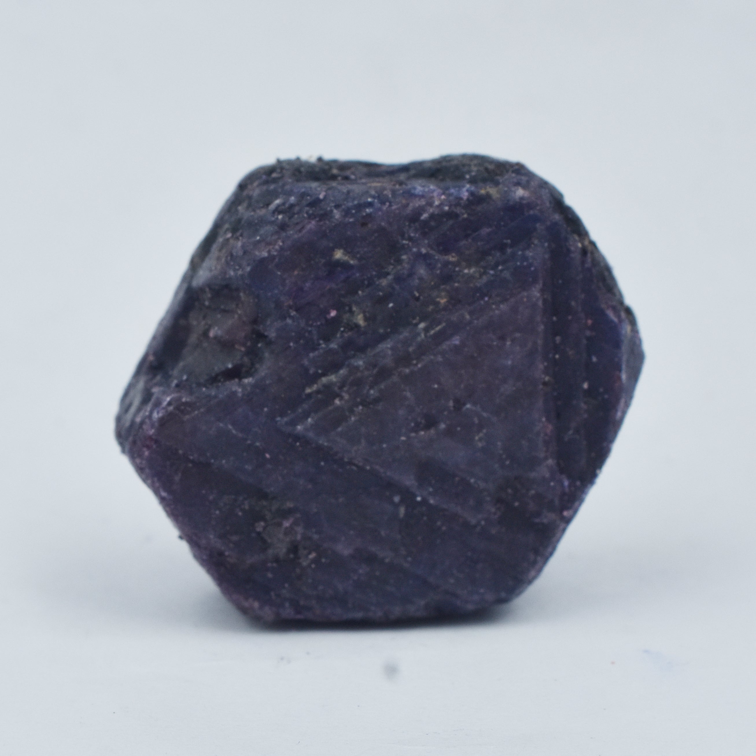 160.35 Ct Uncut Rough Natural Purple Sapphire CERTIFIED Fresh Quality Natural Healing Earth-Mined Loose Raw Rough Shape 35x30x21 mm African Purple Sapphire Raw Chunk Uncut