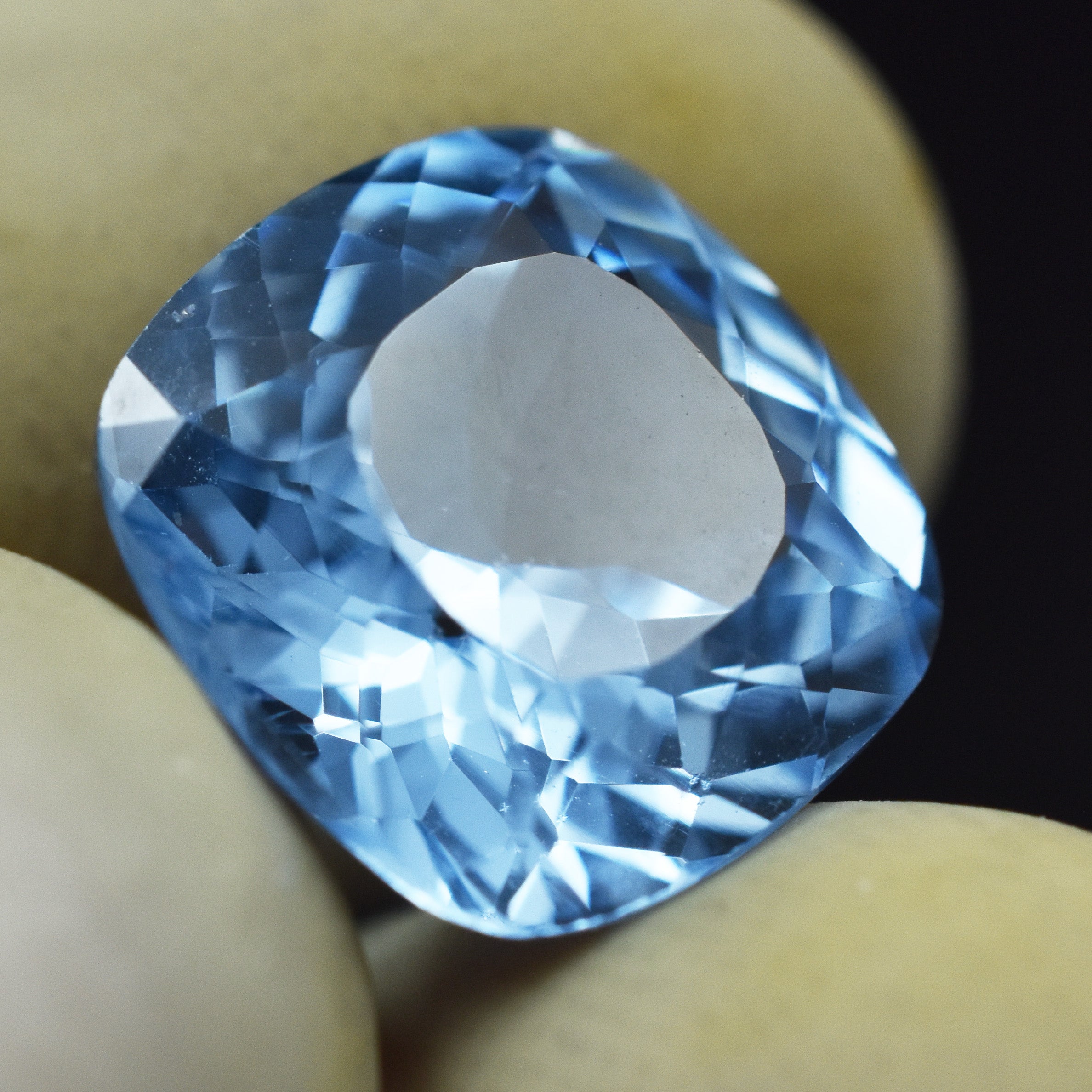 Well- Appearance Light Blue Color Sapphire Square Cushion Cut 5.65 Carat Natural Certified Sapphire Loose Gemstone