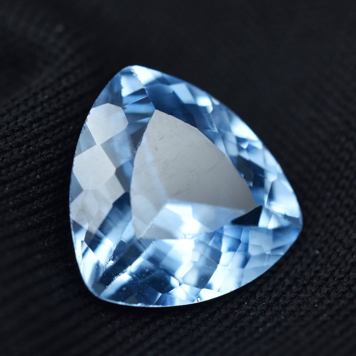 September Sapphire Gem Natural Certified 4.00 Carat Natural Trillion Cut Light Blue Sapphire Loose Gemstone