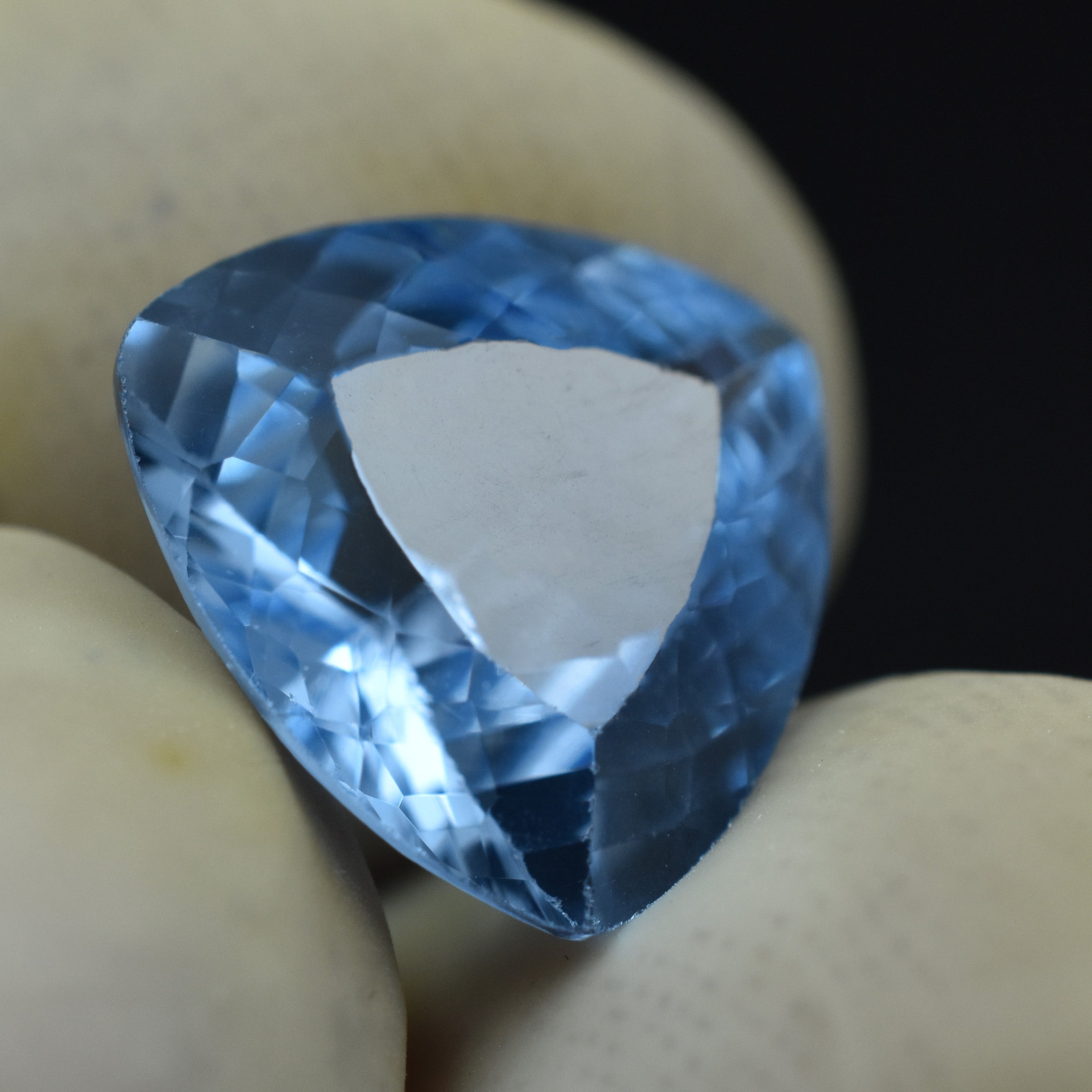 September Sapphire Gem Natural Certified 4.00 Carat Natural Trillion Cut Light Blue Sapphire Loose Gemstone