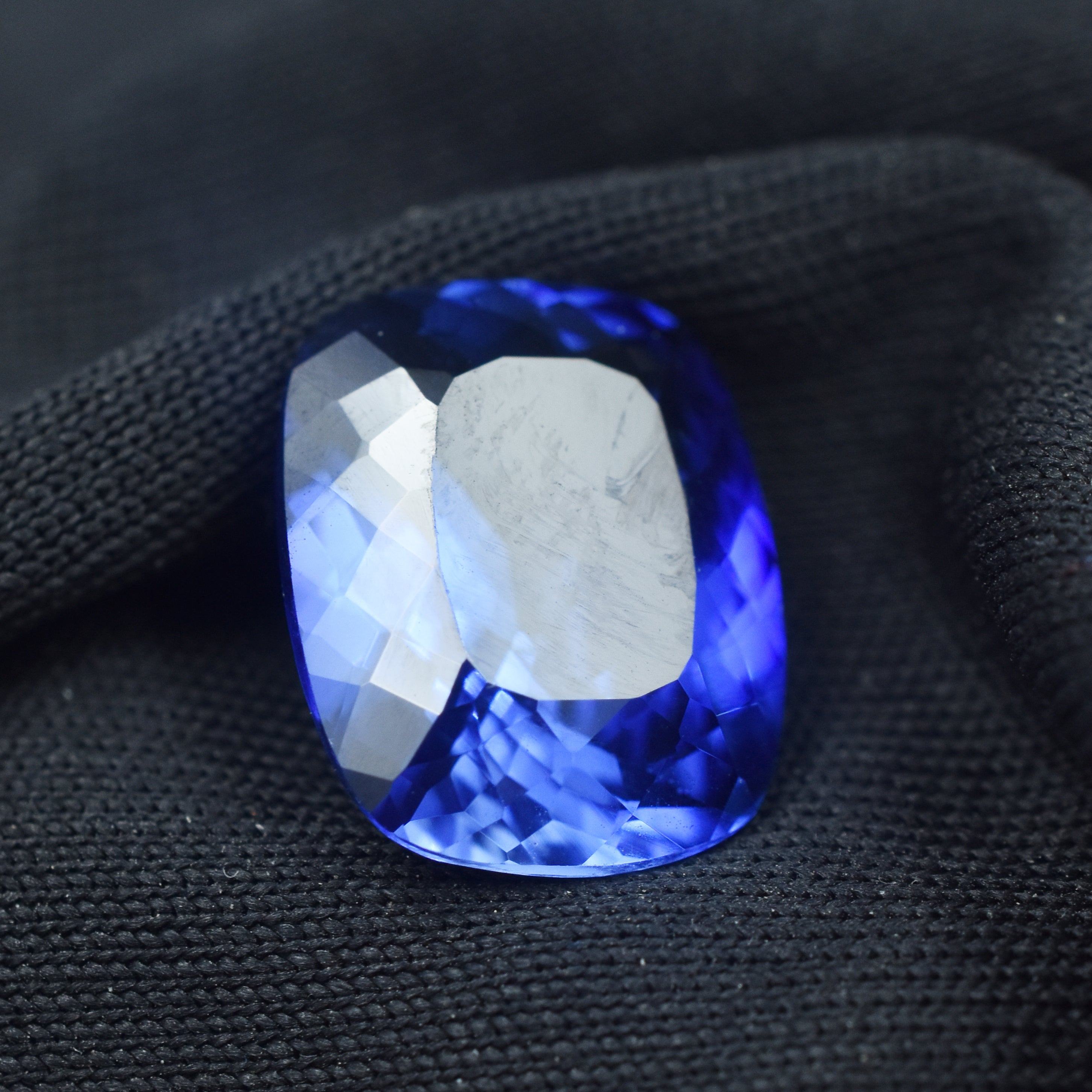 Natural Loose Tanzanite Gemstone 7.90 Carat Blue Tanzanite Certified Natural Cushion Cut Tanzania's Best Blue Tanzanite Gem For You Use As A Gift