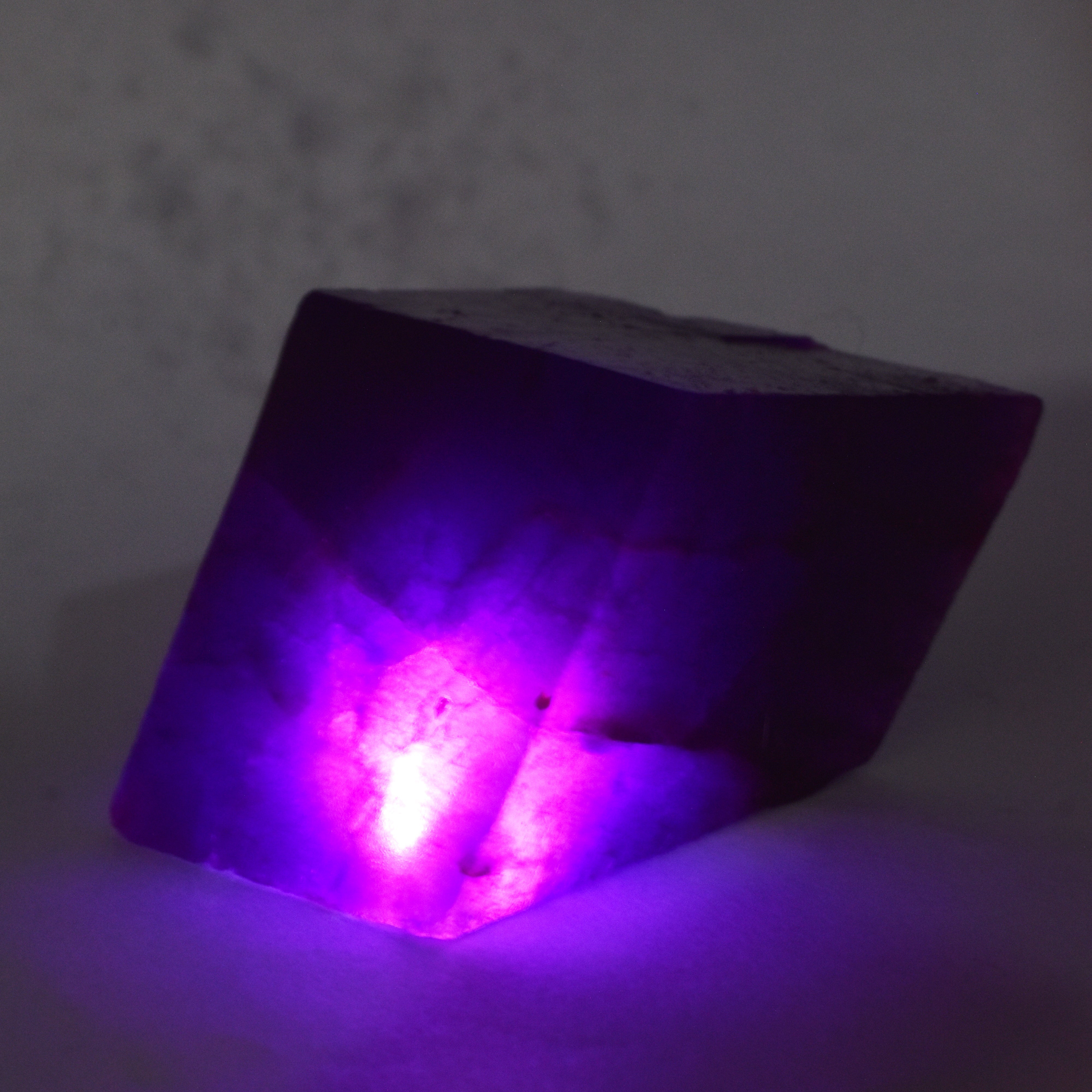 ON SALE !! Huge Raw Natural Tanzanite 500 Ct Approx Purple Rough CERTIFIED Uncut Loose Gemstone Best Quality Certified Natural Loose Gemstone Rough Expedite Shipping