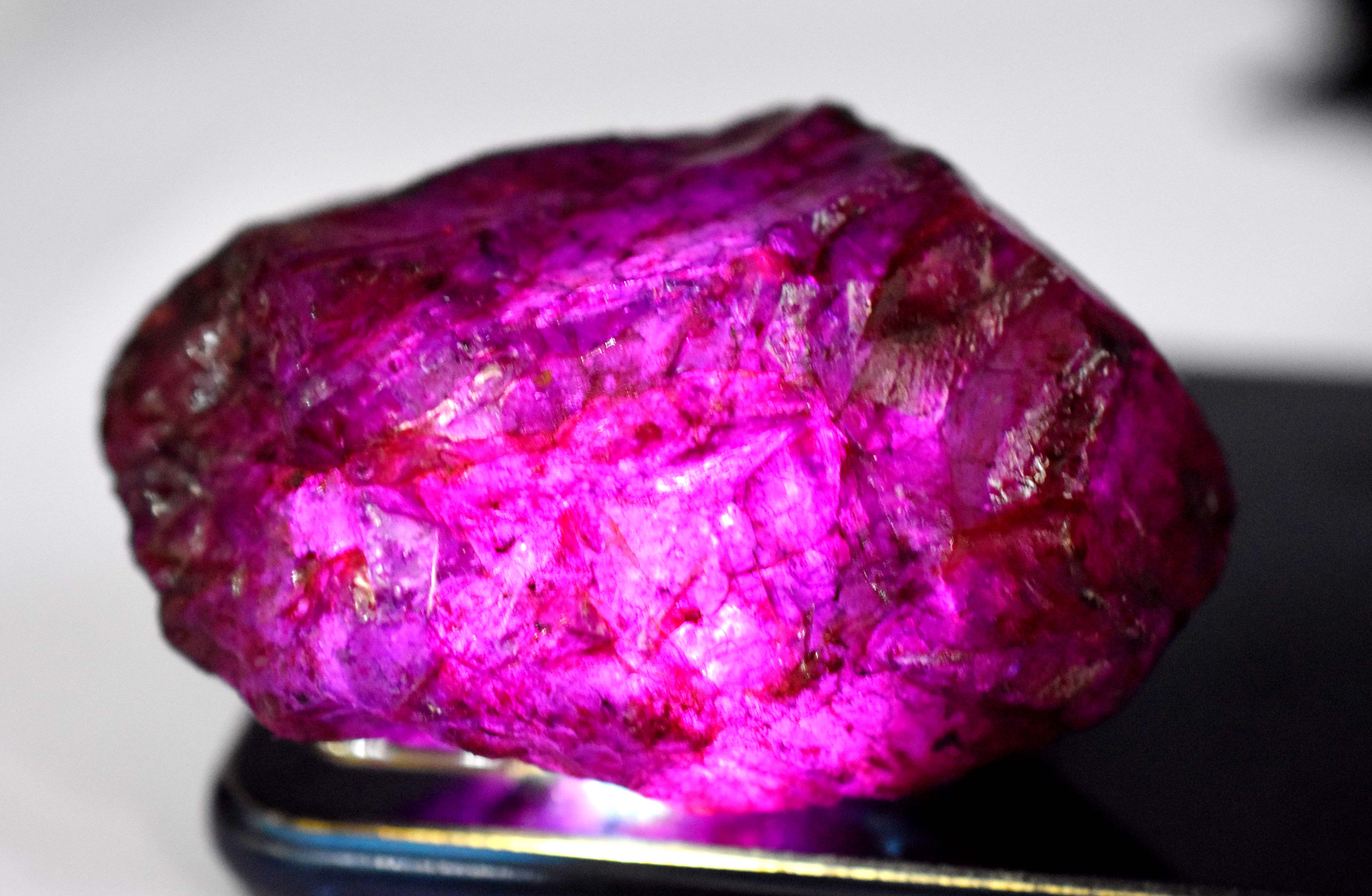 Best For Gift-Exclusive Uncut Purple Sapphire Rough ! 500 Ct Certified Natural Earth Mined Uncut Sapphire Gemstone Rough From Africa With Excellent Shipping Service