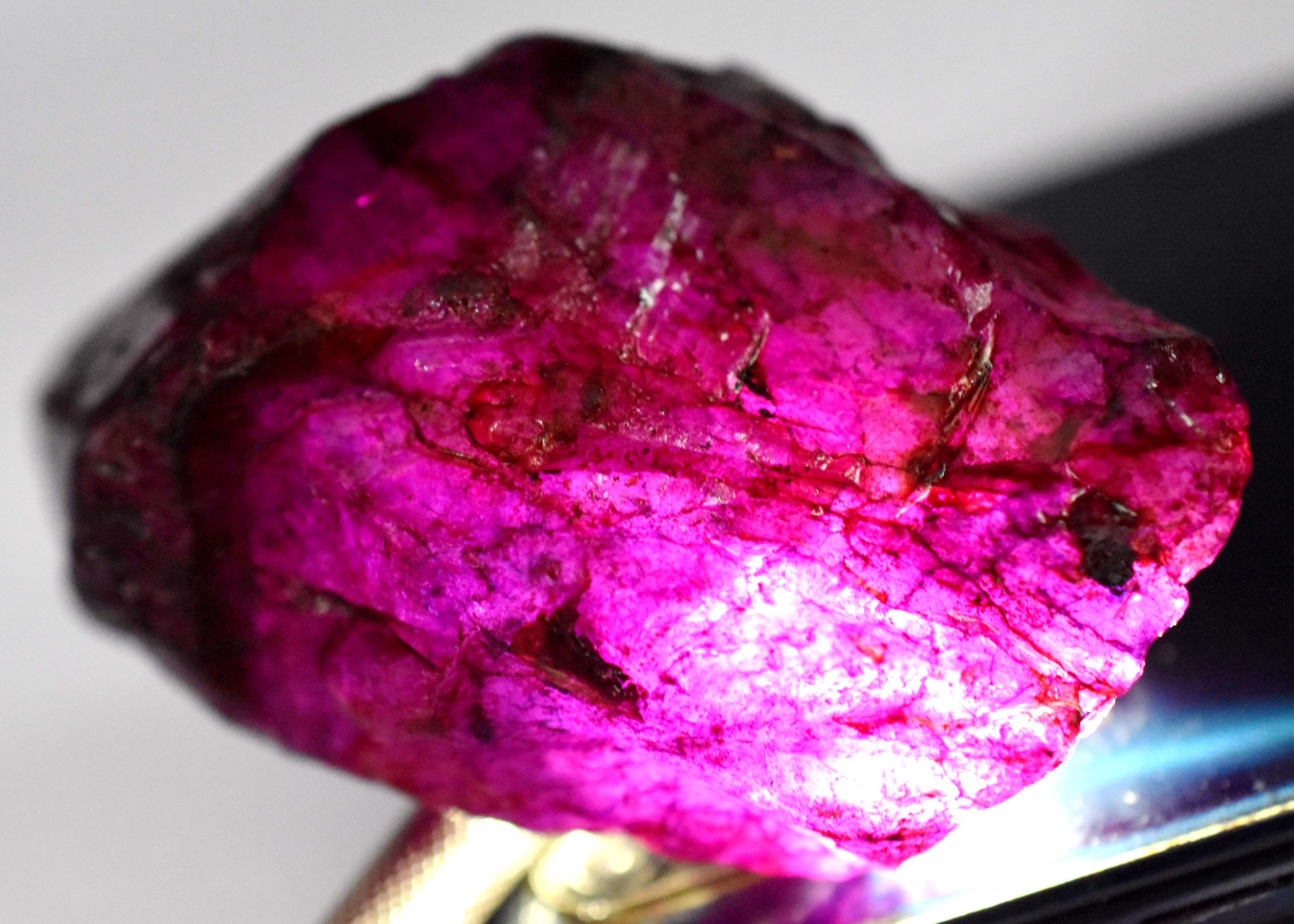 Best For Gift-Exclusive Uncut Purple Sapphire Rough ! 500 Ct Certified Natural Earth Mined Uncut Sapphire Gemstone Rough From Africa With Excellent Shipping Service