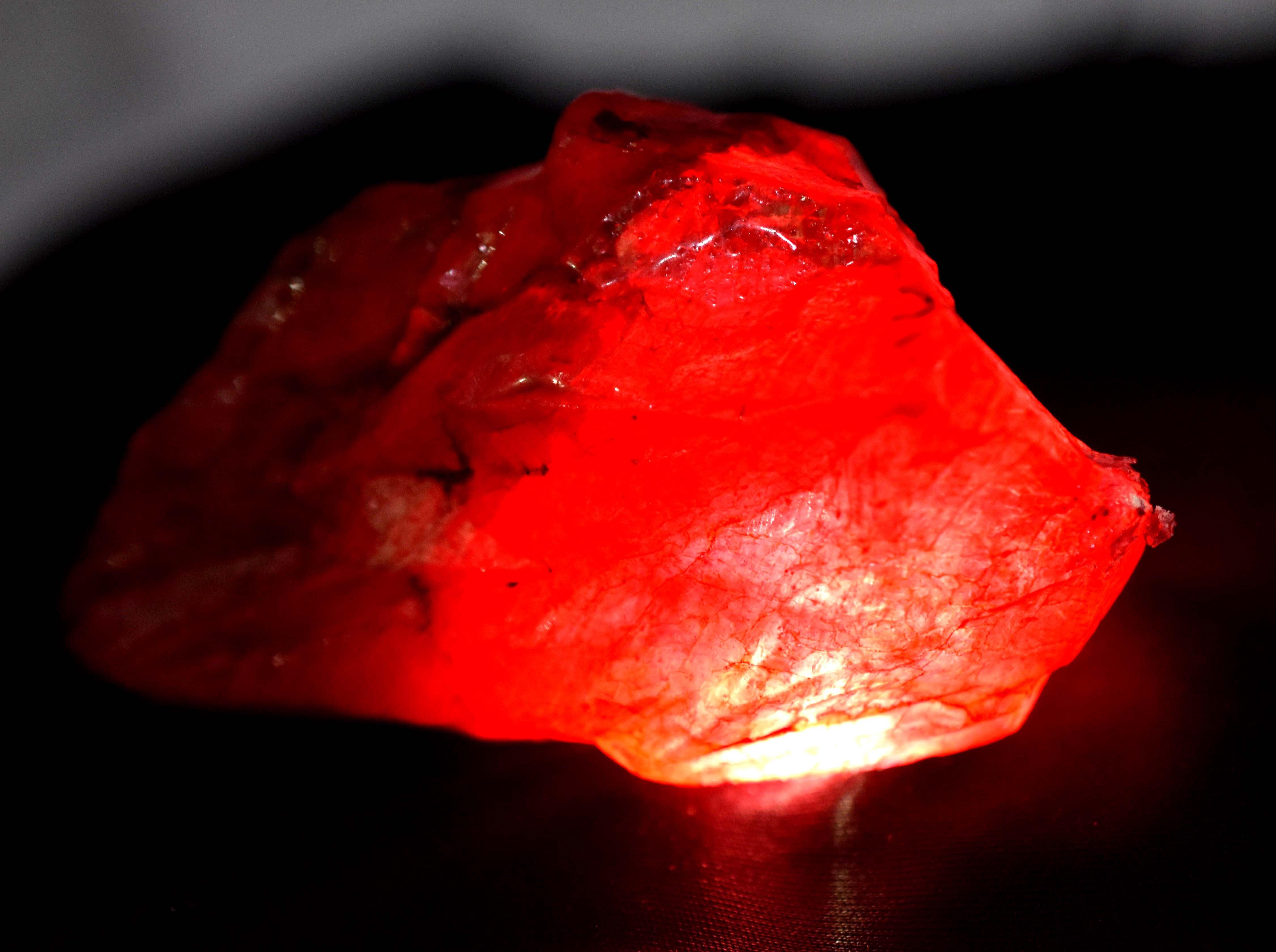 Very Beautiful Red Ruby 9.65 Carat Square Shape Natural Red Ruby Mozambique Loose Gemstone