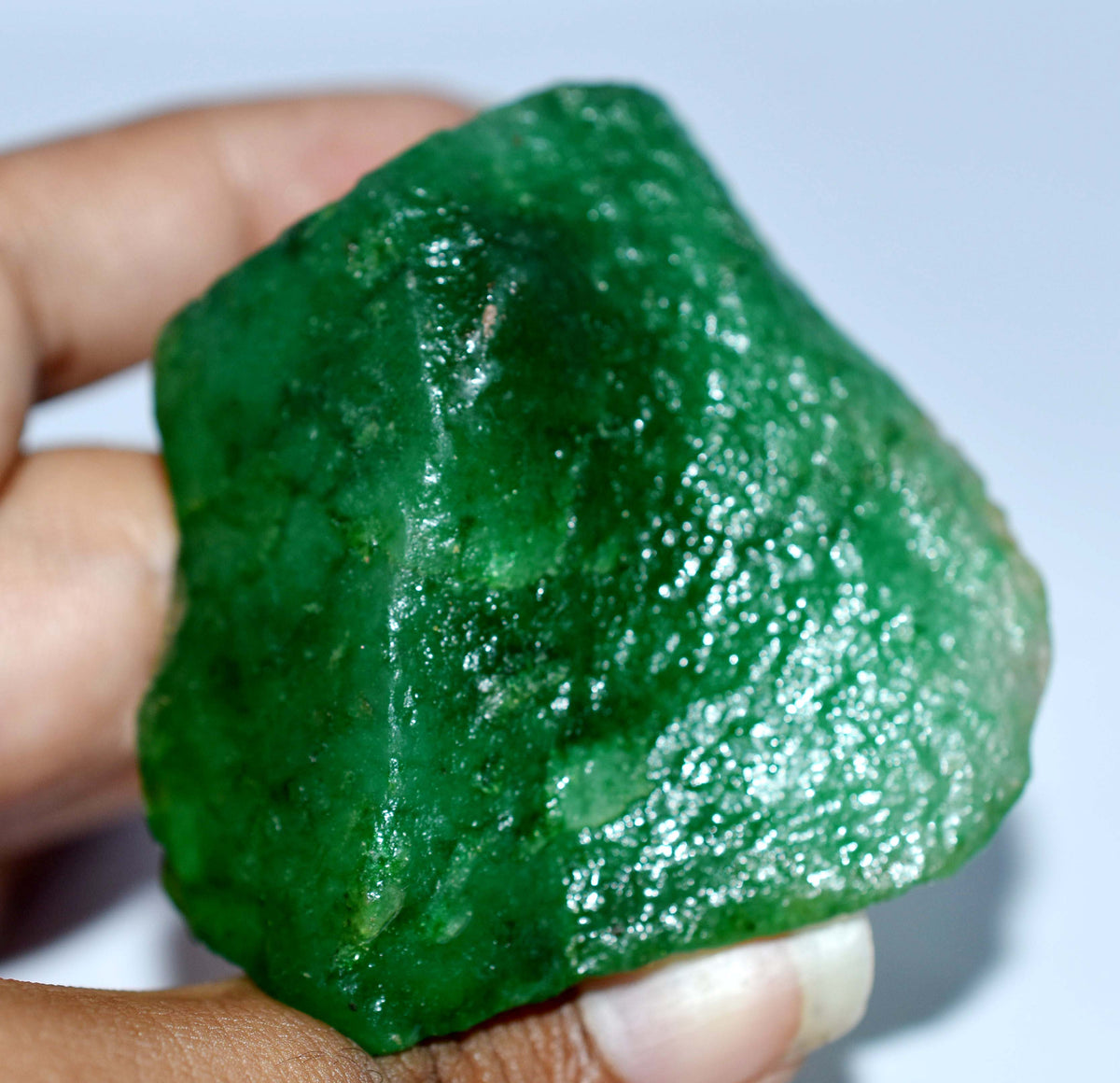 Certified Natural Green Emerald Row Huge Size 200 Carat Green Uncut Colombian Green Rough Beautiful Color and Excellent Quality Of Rough Free Shipping Free Gift