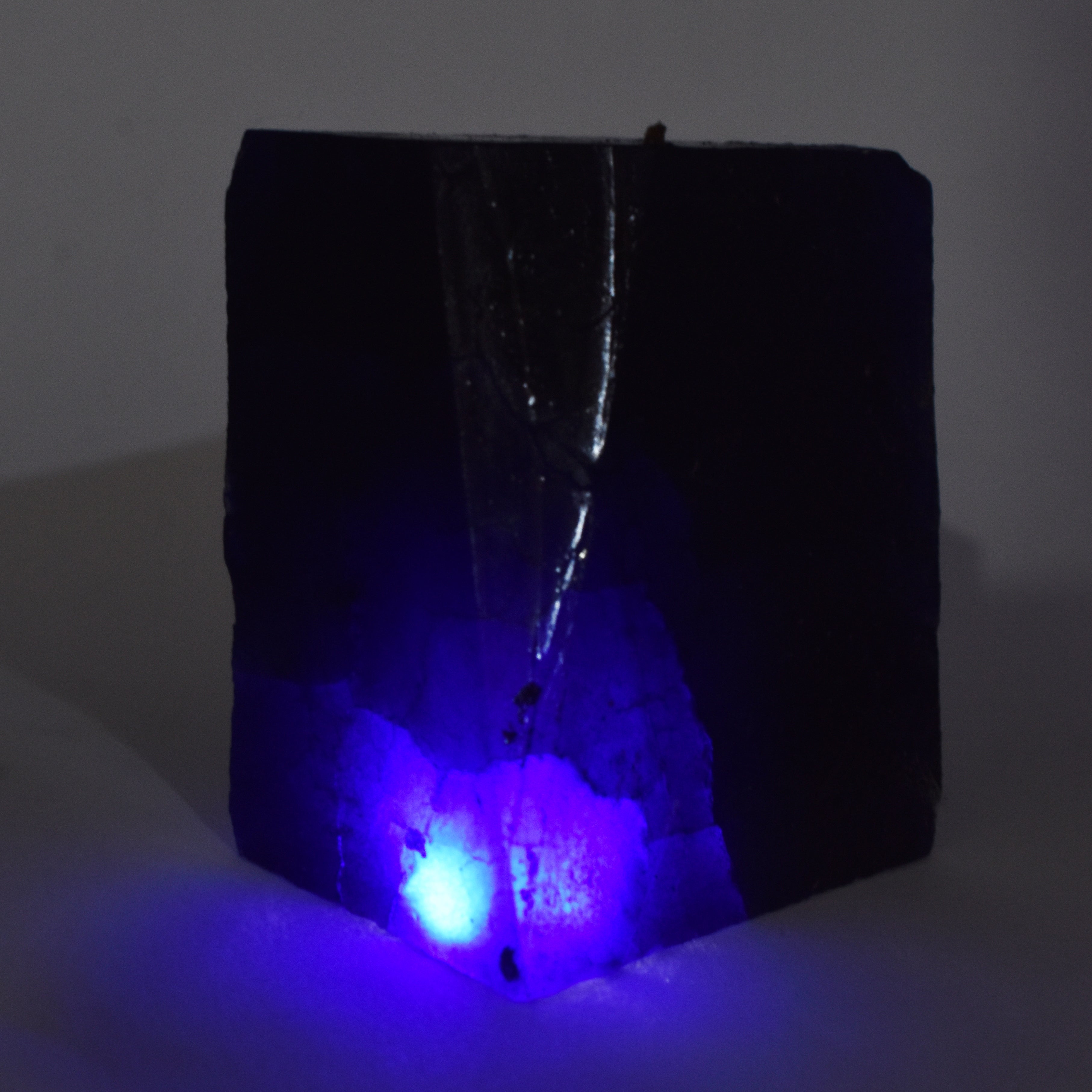 Uncut Raw Rough Blue Tanzanite 600 Carat + Natural Loose Certified AAA Exclusive Rare Collection Healing Earth-Mined New year Offer