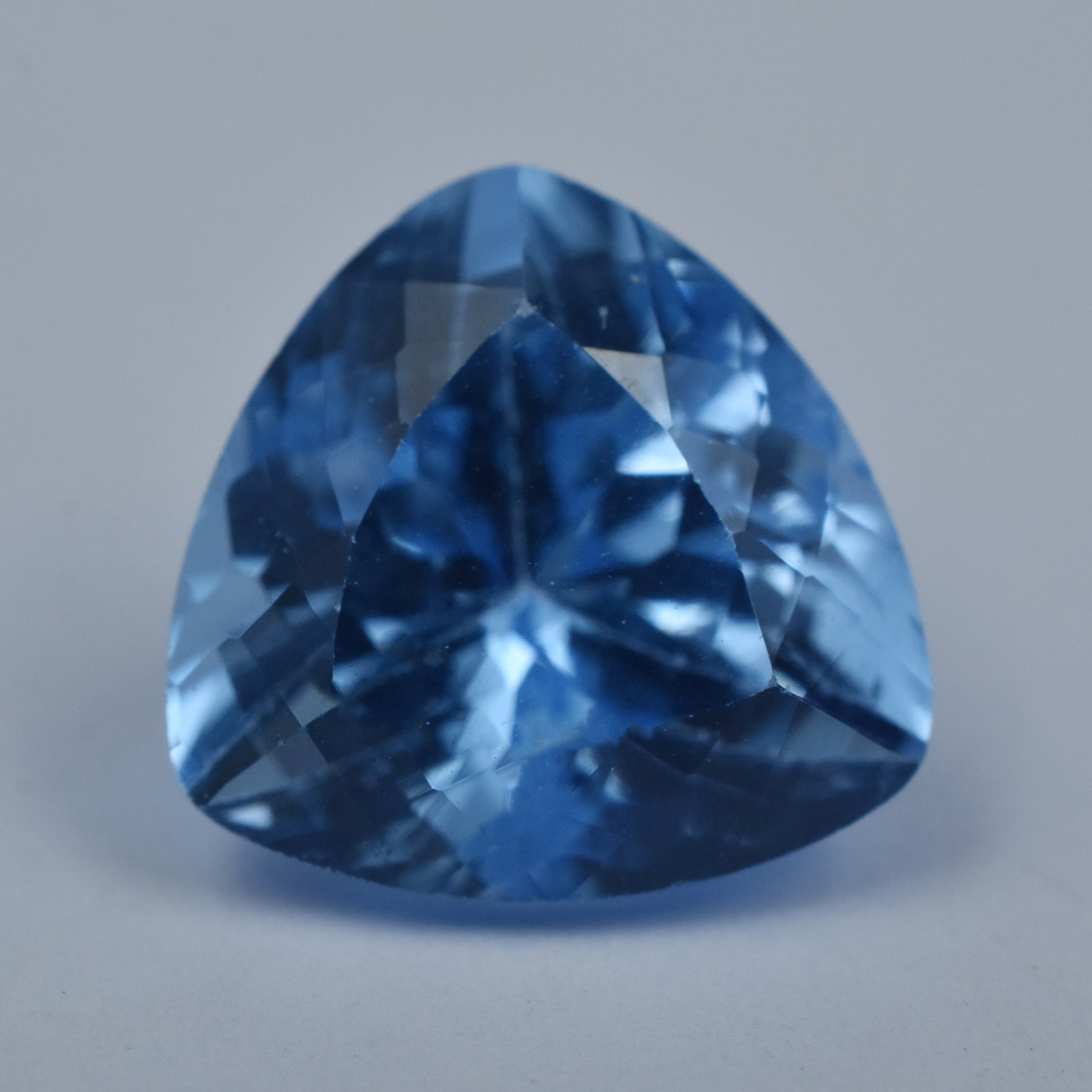 Glistening Sapphire Natural Certified 5.30 Carat Blue Sapphire Trillion Cut Loose Gemstone