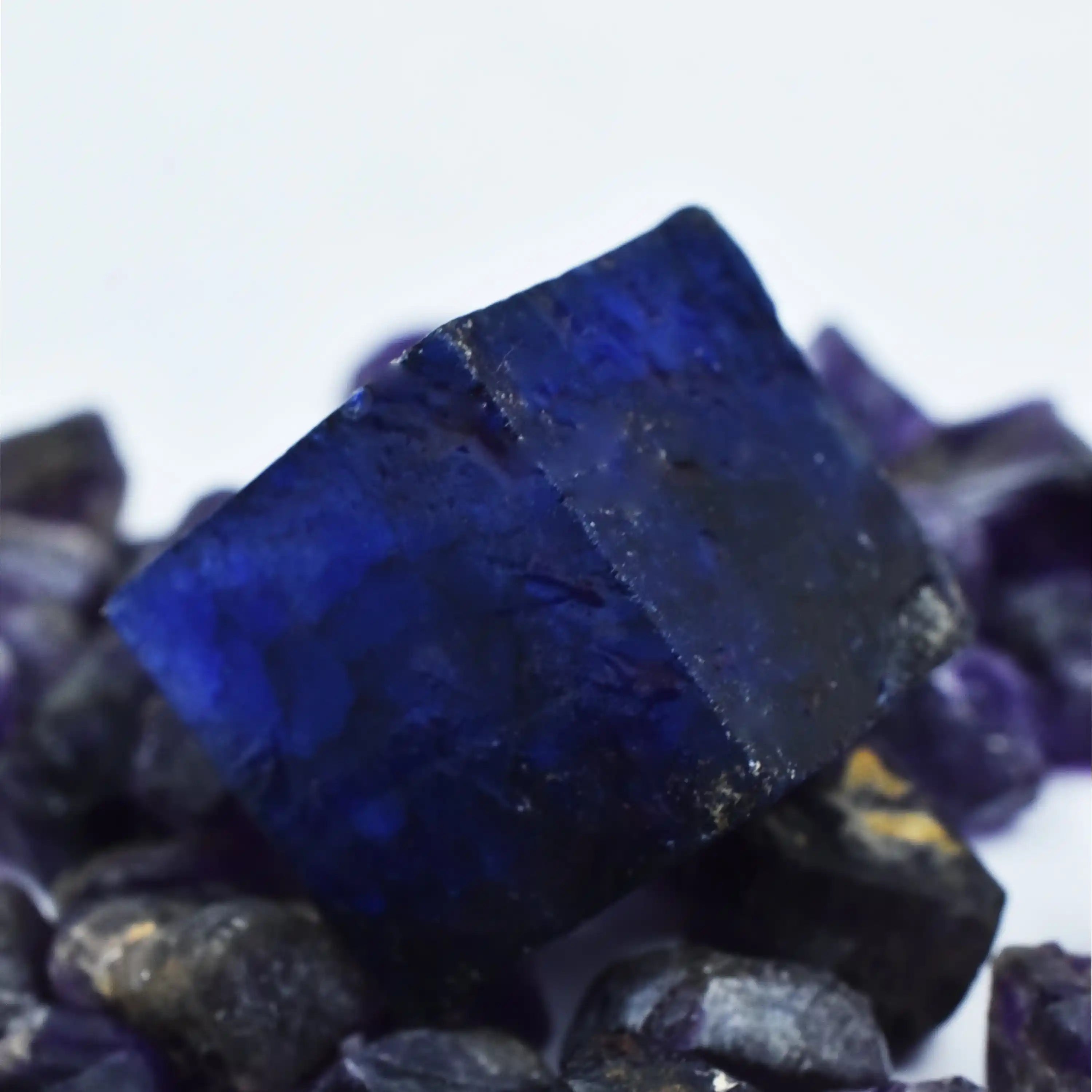 natural sapphire rock
