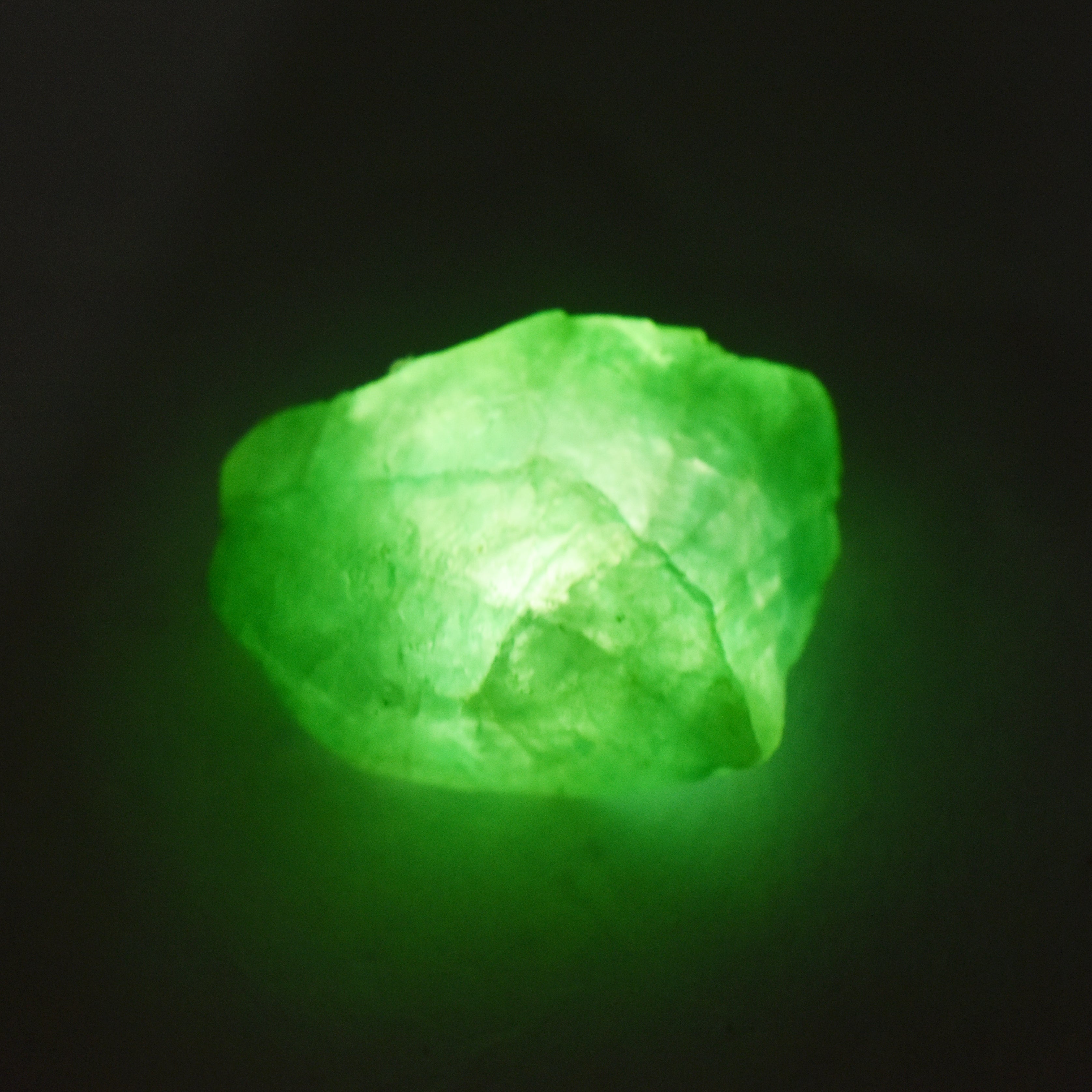 Green Emerald Rough Natural 75.85 Carat Colombian Emerald Chunk Uncut Stick Shape Emerald Gemstone Certified Emerald Rough Raw Emerald Rock