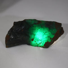 Emerald 666 Carat Natural Certified Loose Gemstone Green Emerald Raw from Colombia Superb Quality Now Fresh New Winter Offer