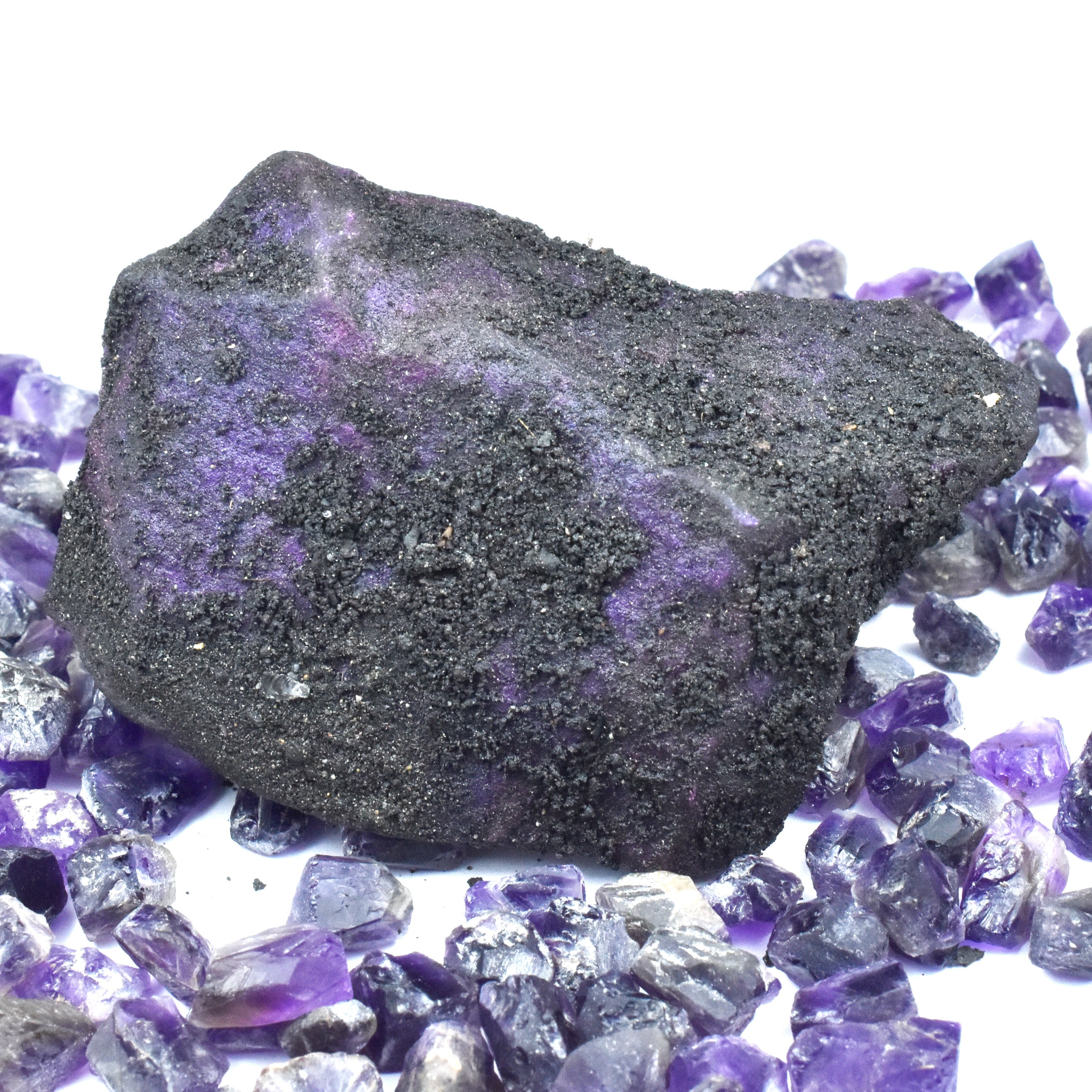 1000 Carat approx Certified Natural Purple Sapphire Earth-Mined Row Rough Loose Gemstone Kashmiri Sapphire Natural Rough  Gemstone Rare Collection Healing Earth-Mined