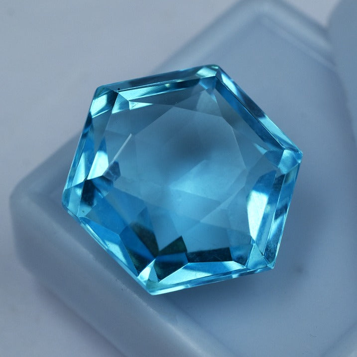 13.56 Carat Natural Octagon Shape Ocean Blue Aquamarine Certified Loose Gemstone A++  Fine Quality Aquamarine Ring And Jewelry Making Gemstone Cut 14x14MM