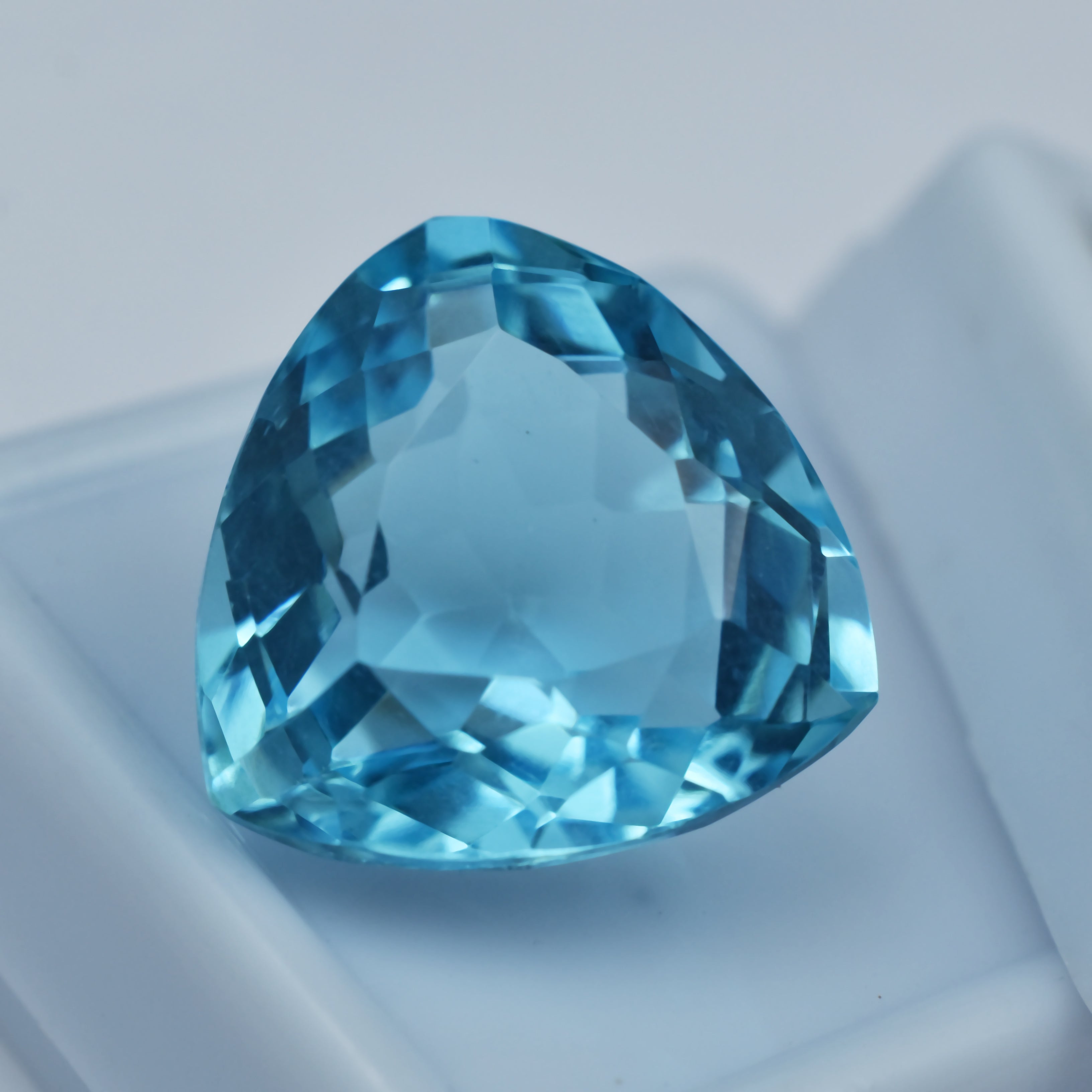 Hurry Up For Excellent Offer !! 12.99 Ct Trillion Cut Certified Natural Loose Gemstone Blue Aquamarine Gem |  Best For Calming and Soothing & Spiritual Growth