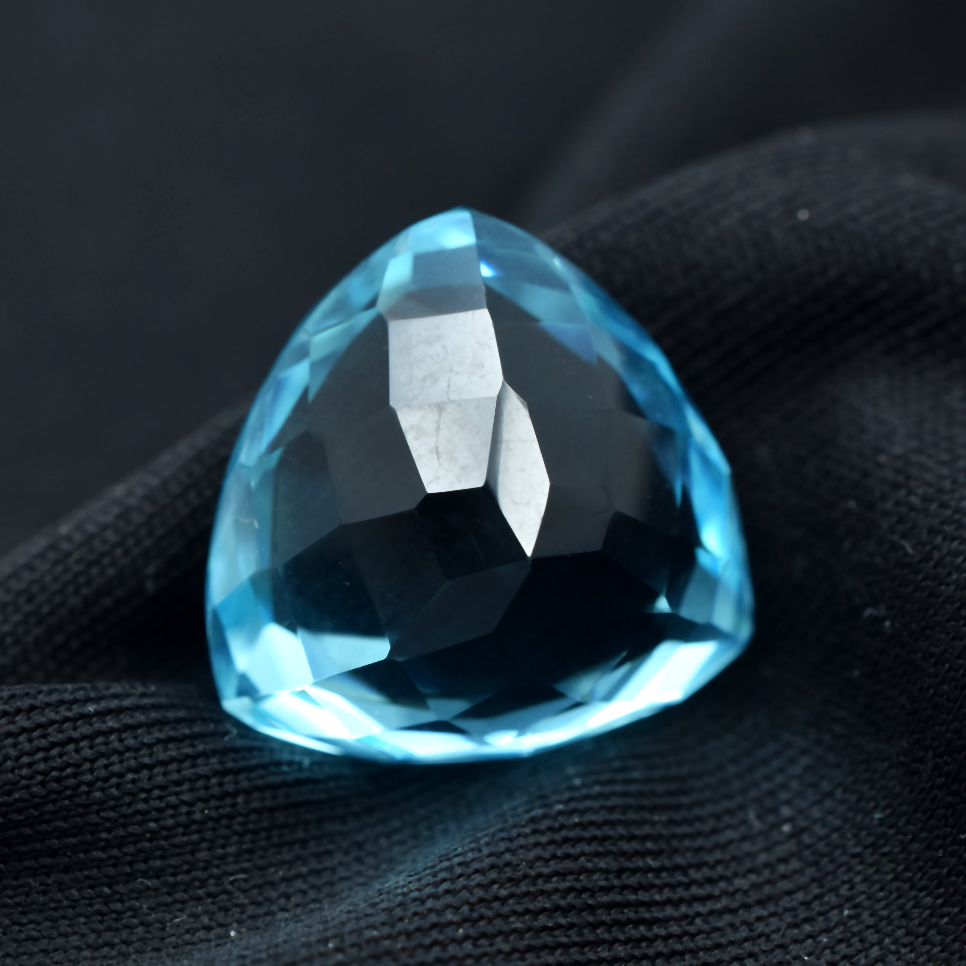 Hurry Up For Excellent Offer !! 12.99 Ct Trillion Cut Certified Natural Loose Gemstone Blue Aquamarine Gem |  Best For Calming and Soothing & Spiritual Growth